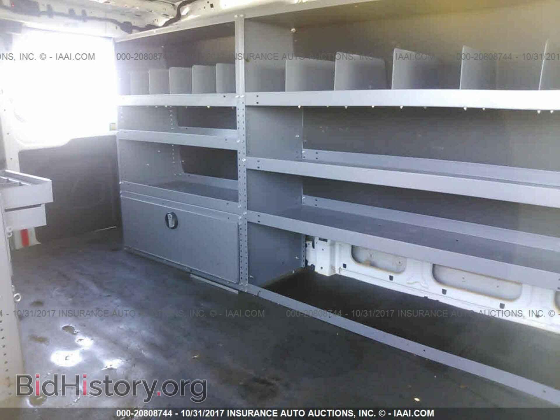 2015 Ford Transit - VIN: 1FTNR1YM2FKB31338 - Photo 8