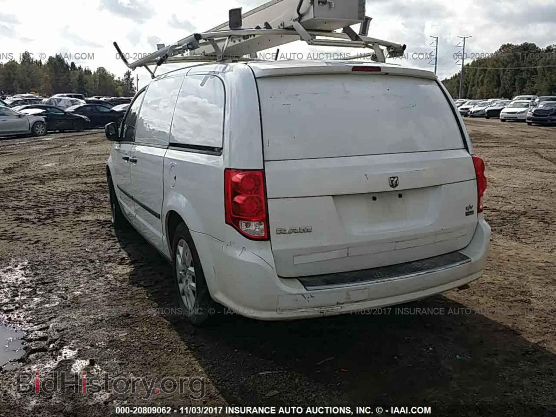 2014 Ram Tradesman - VIN: 2C4JRGAGXER353096 - Фото 3