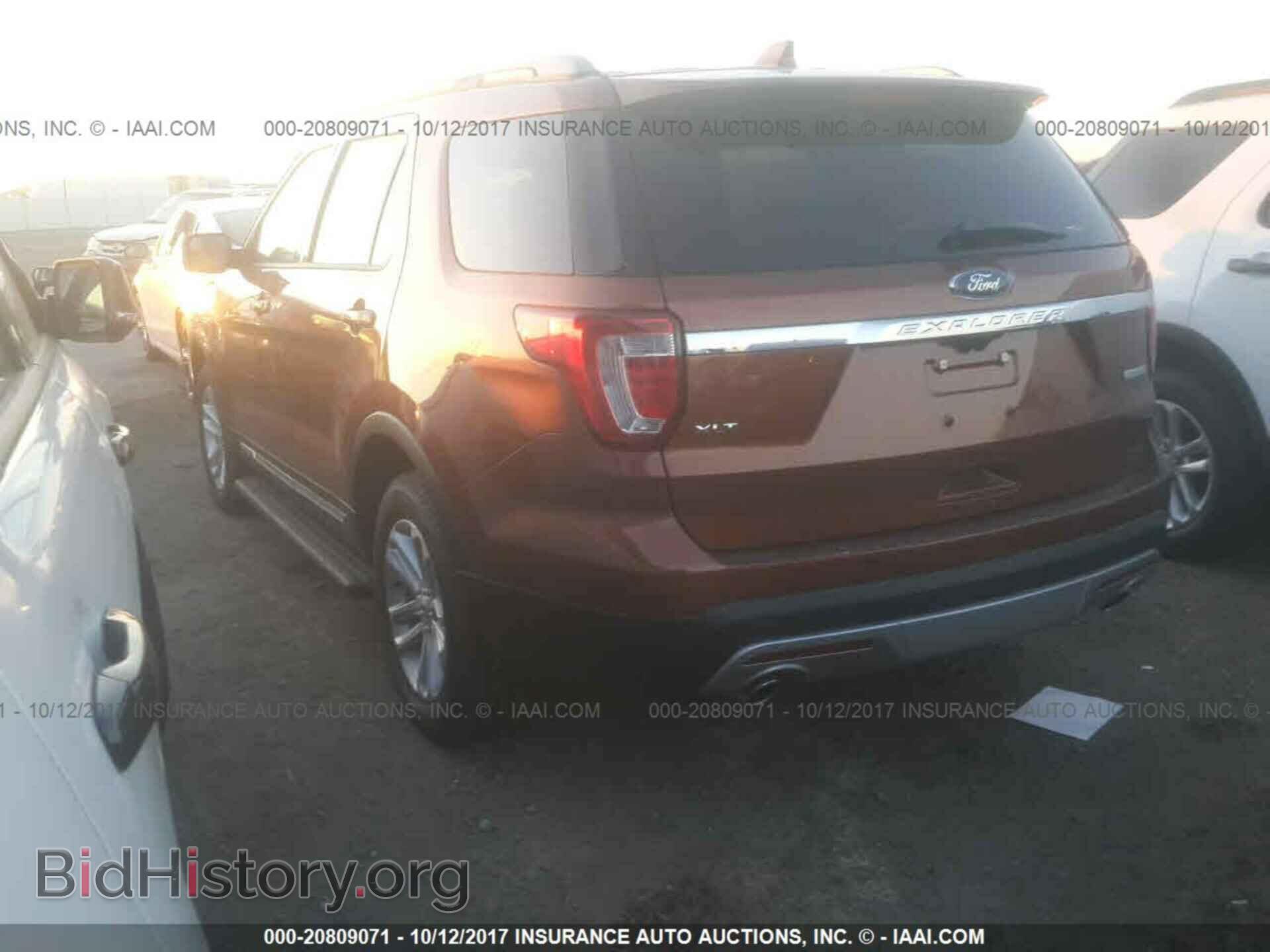 2017 Ford Explorer - VIN: 1FM5K7DH1HGD16580 - Photo 3