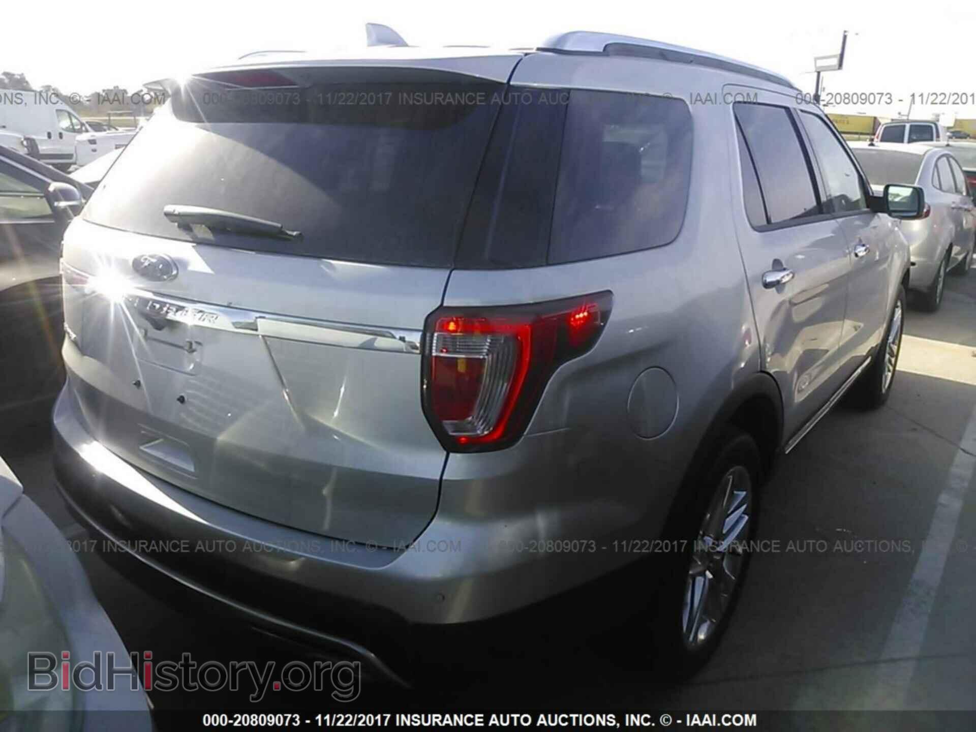 2017 Ford Explorer - VIN: 1FM5K7F83HGD85543 - Photo 4