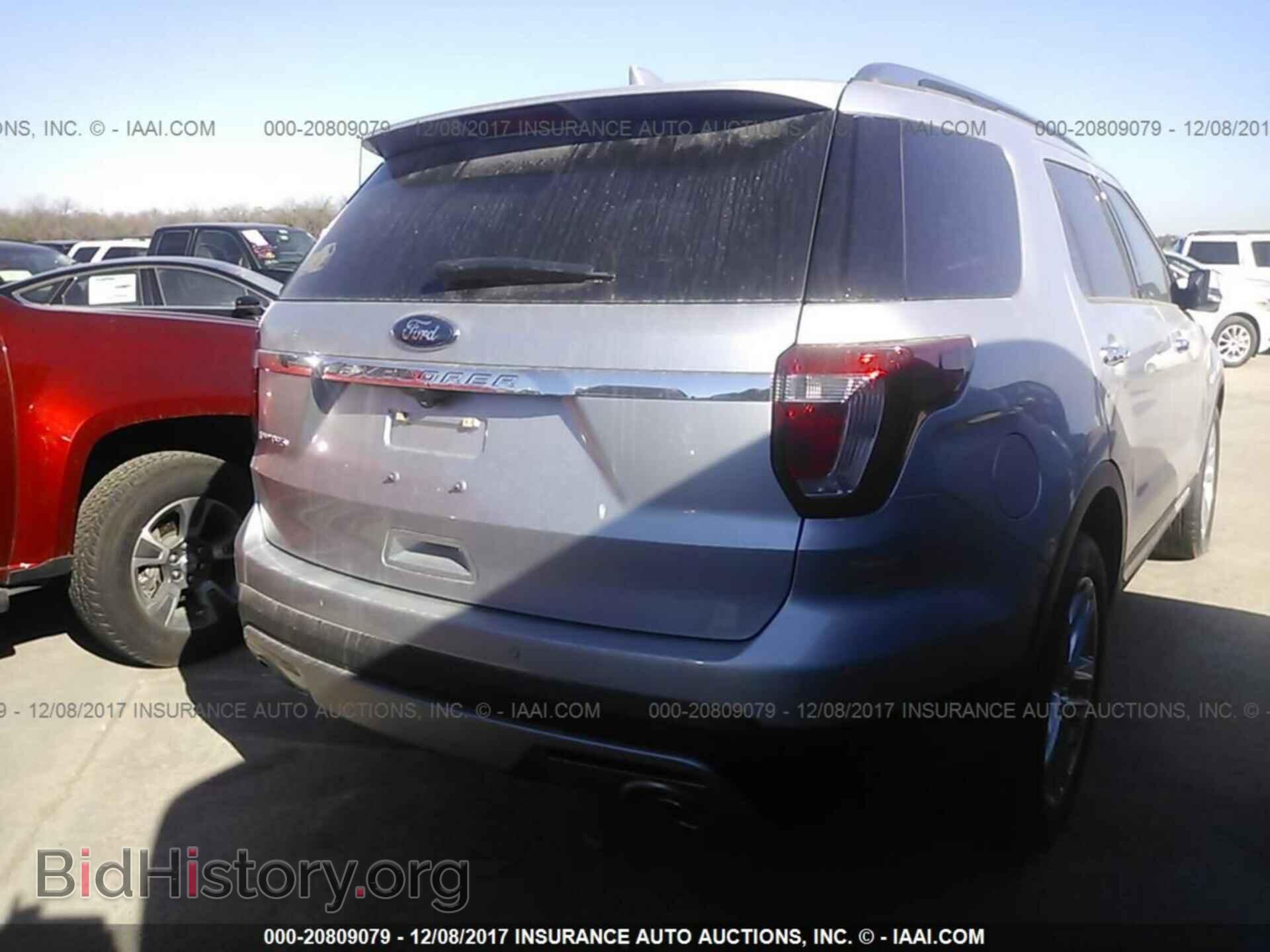 2017 Ford Explorer - VIN: 1FM5K7F8XHGD85541 - Photo 4