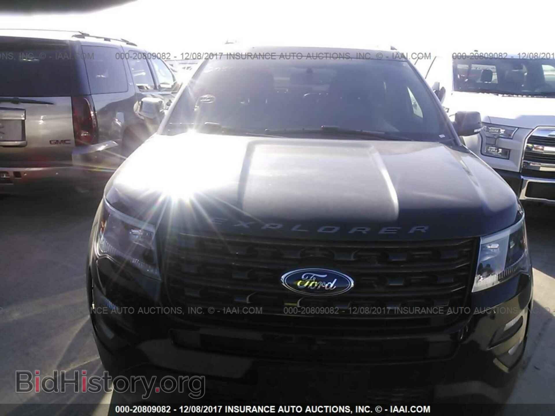 2017 Ford Explorer - VIN: 1FM5K8GT9HGD20771 - Photo 6
