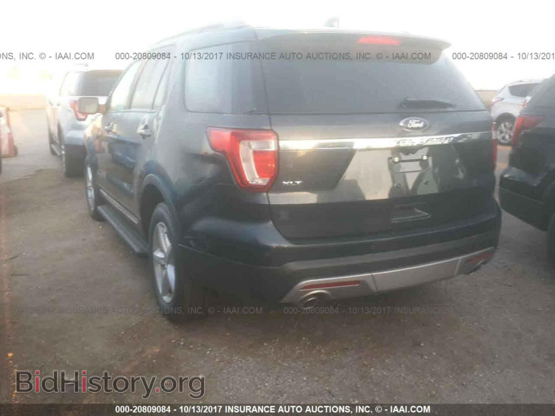 2017 Ford Explorer - VIN: 1FM5K7D82HGD20766 - Photo 3
