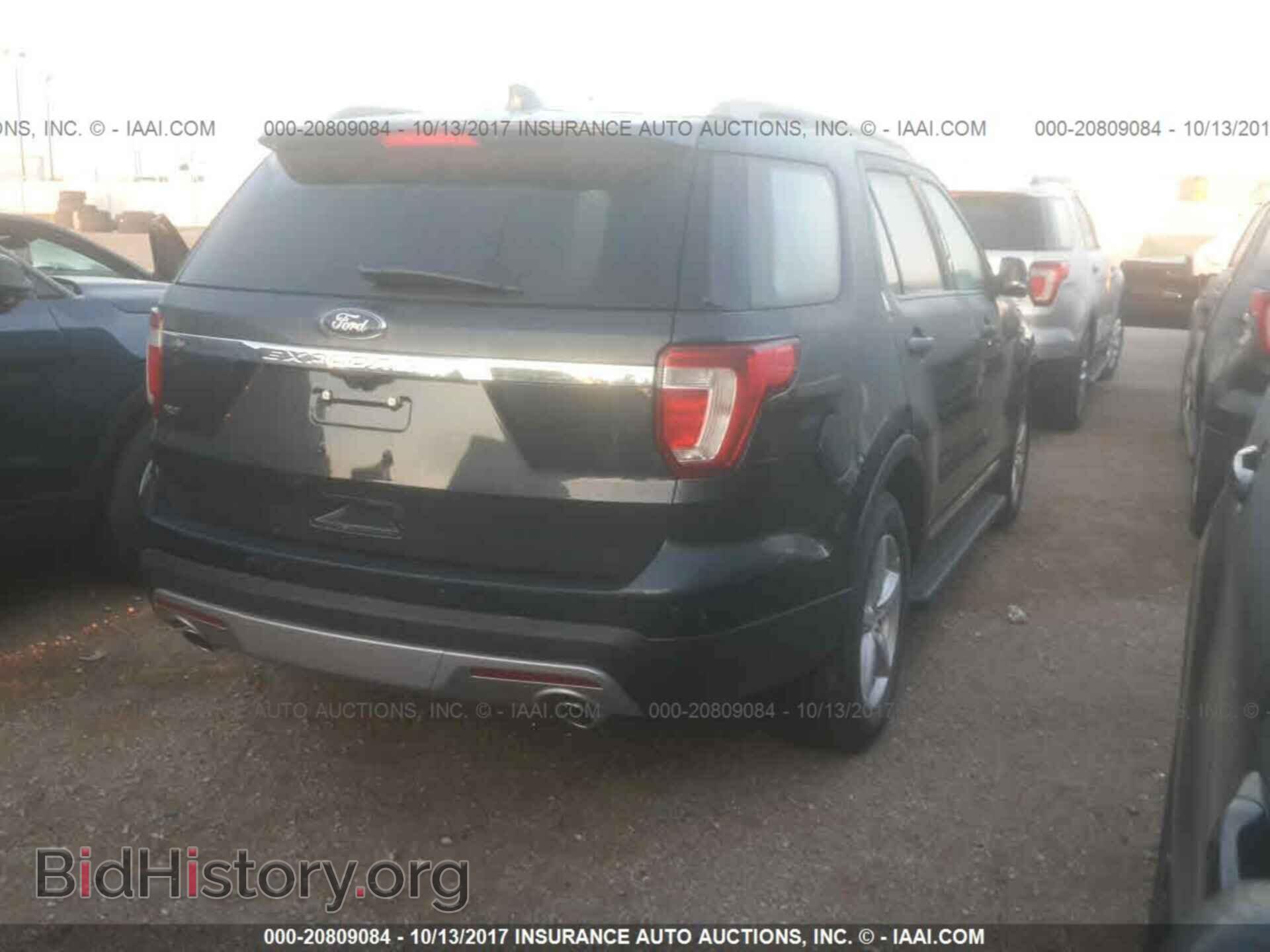 2017 Ford Explorer - VIN: 1FM5K7D82HGD20766 - Photo 4