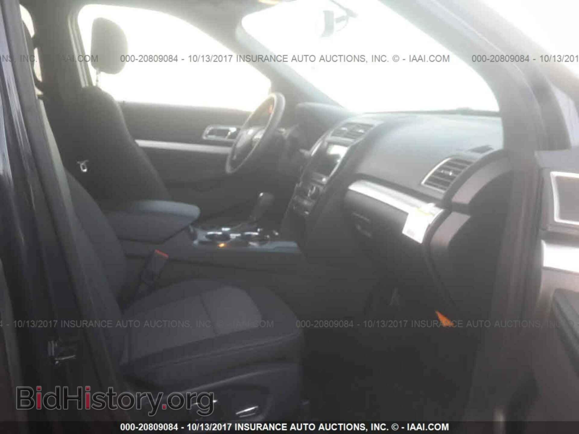 2017 Ford Explorer - VIN: 1FM5K7D82HGD20766 - Photo 5