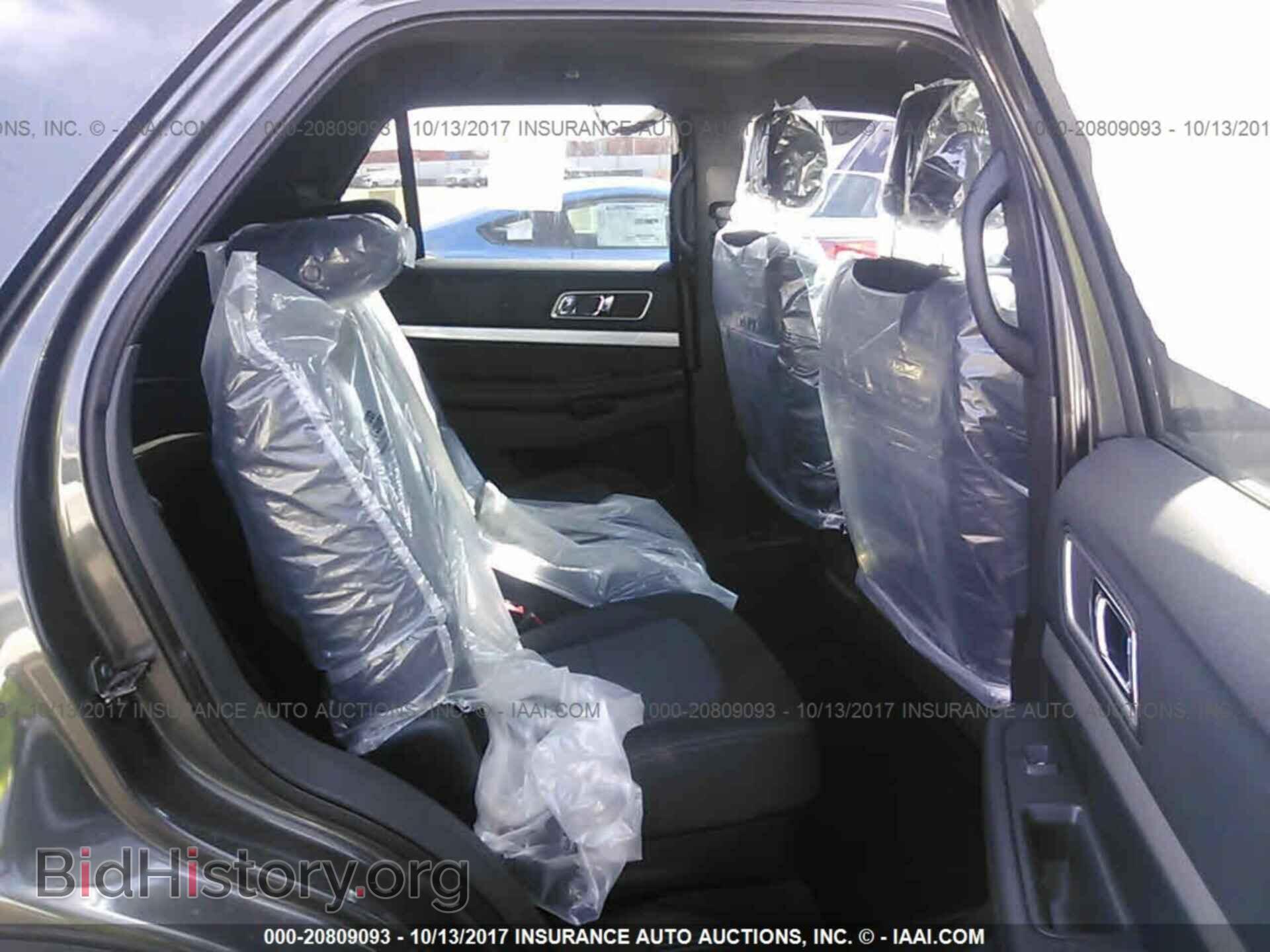 2017 Ford Explorer - VIN: 1FM5K7D87HGD39653 - Photo 8
