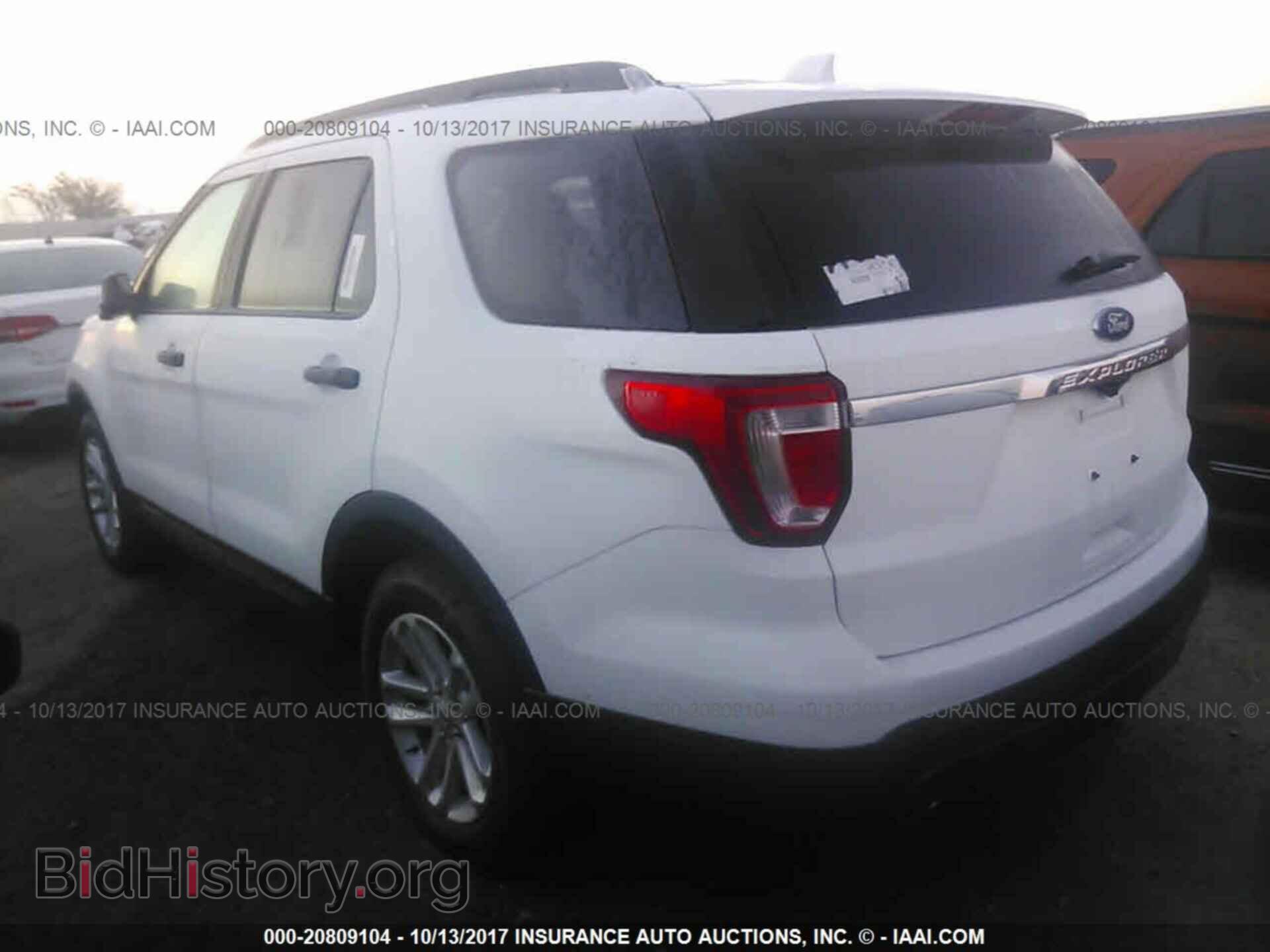 2017 Ford Explorer - VIN: 1FM5K7B82HGD72093 - Photo 3