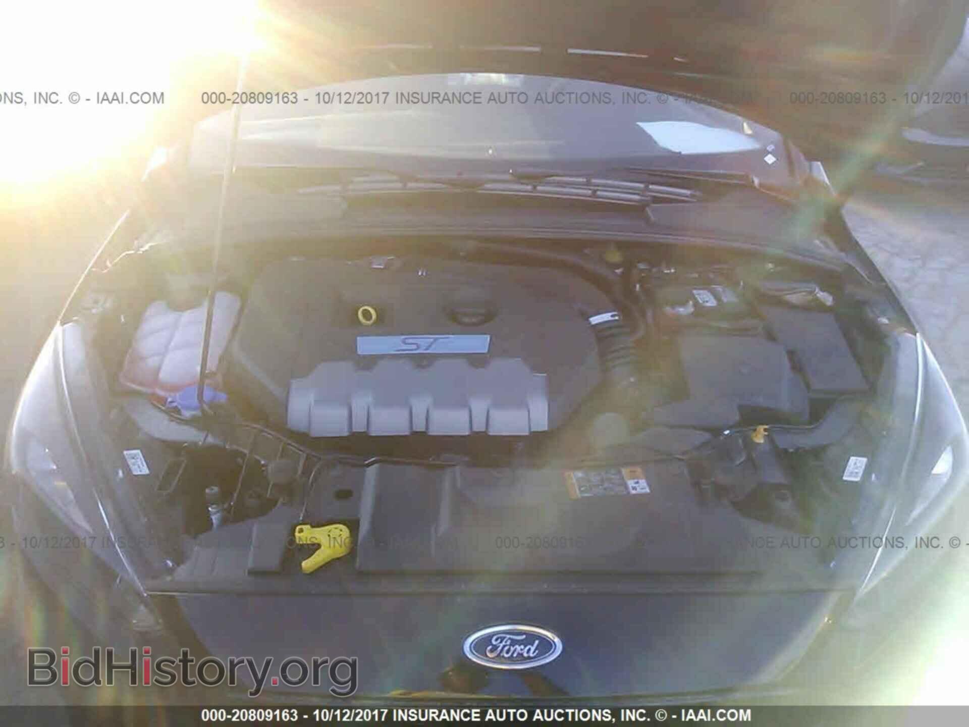 2017 Ford Focus - VIN: 1FADP3L91HL235421 - Photo 10