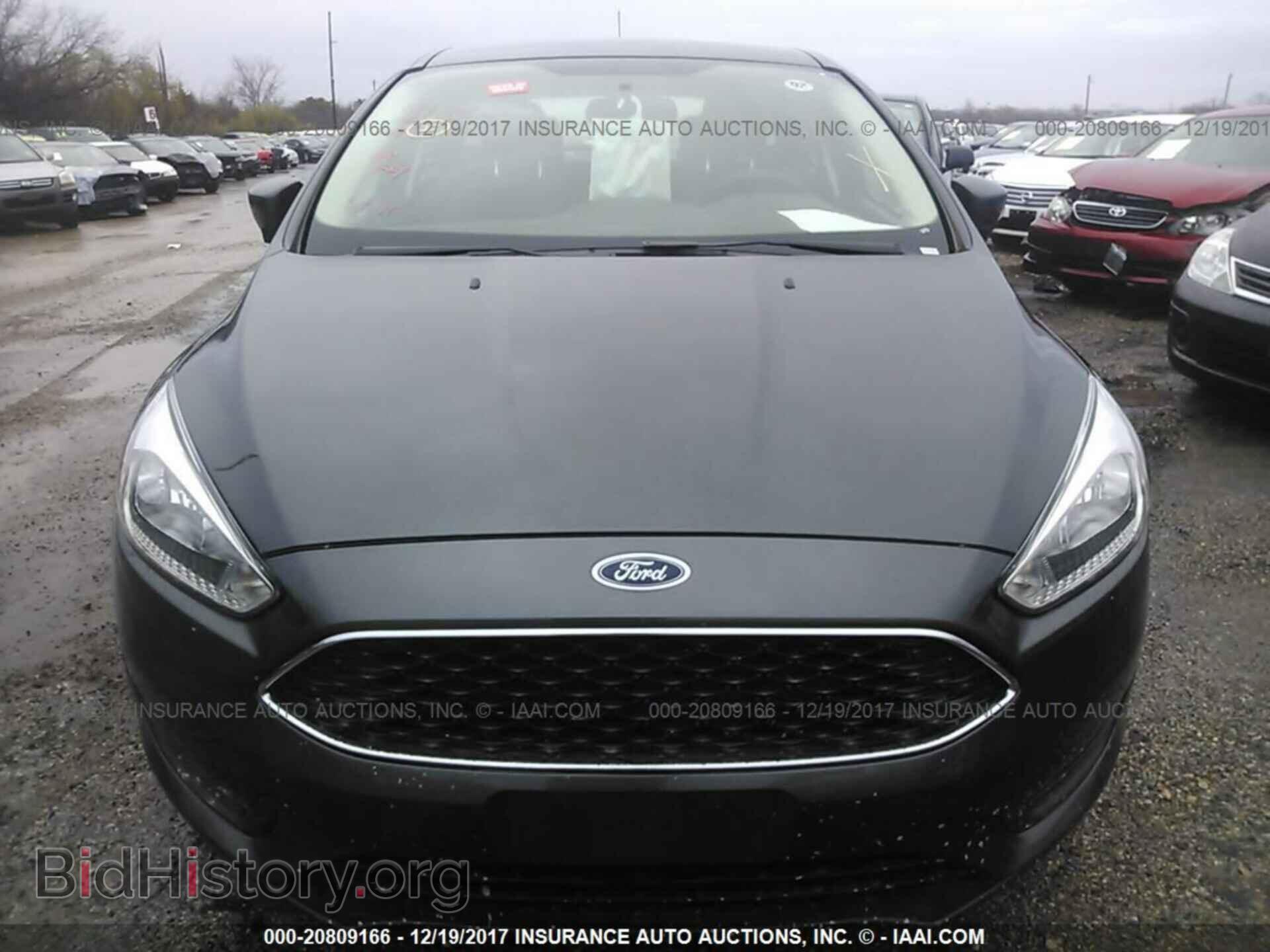 2017 Ford Focus - VIN: 1FADP3K21HL313619 - Photo 6
