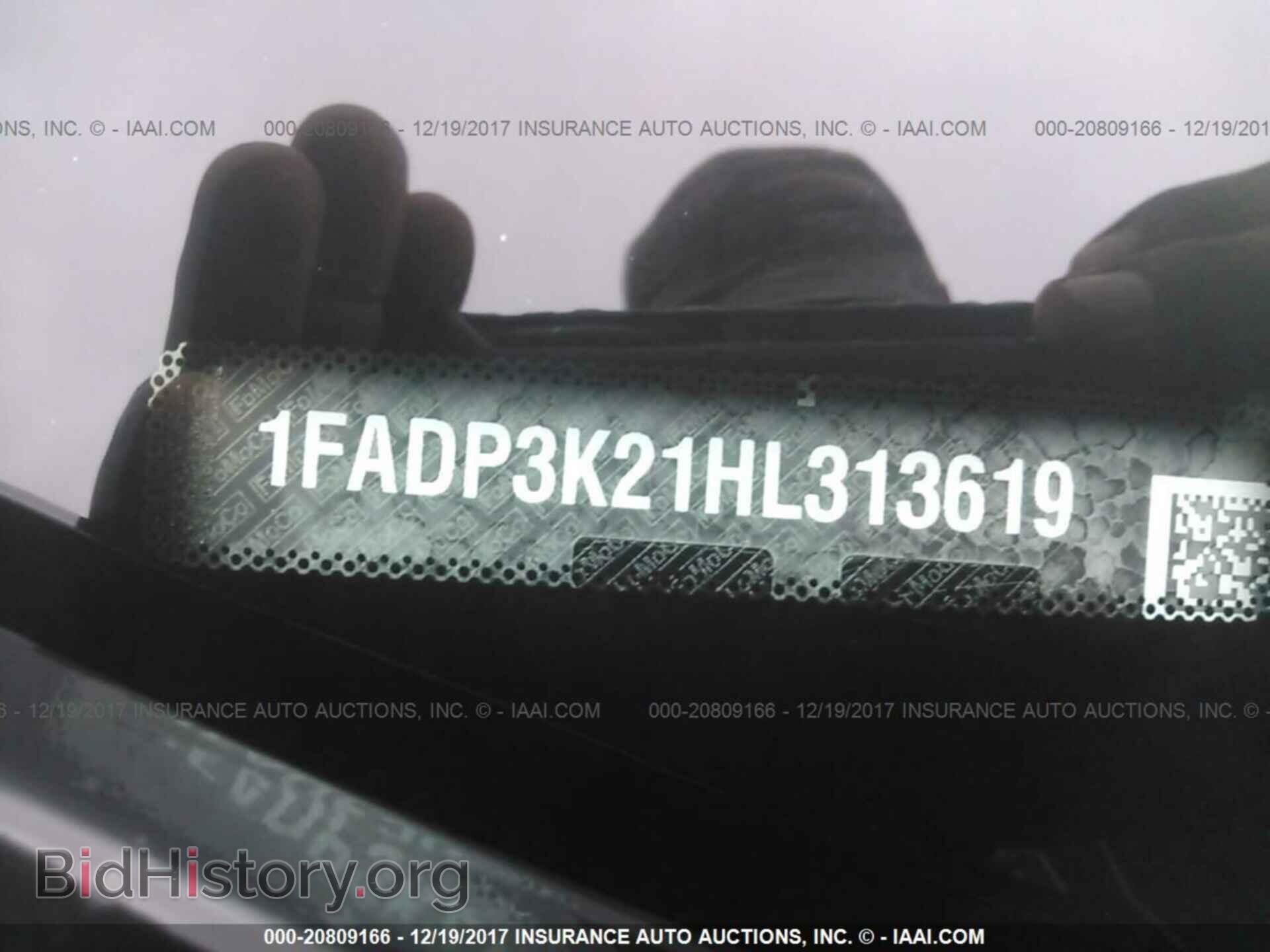 2017 Ford Focus - VIN: 1FADP3K21HL313619 - Photo 9