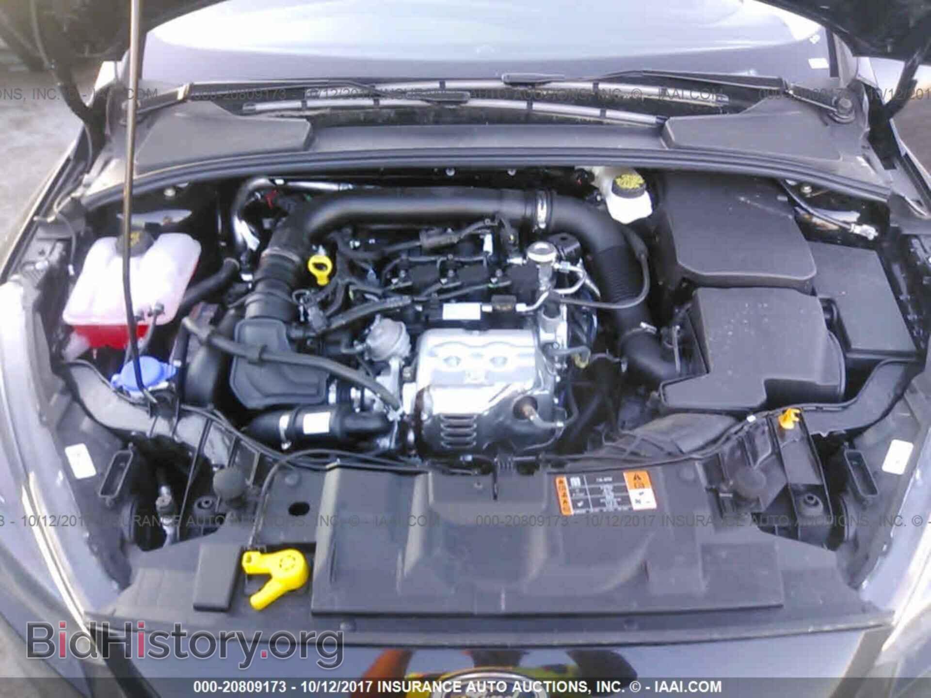 2017 Ford Focus - VIN: 1FADP3FE7HL276578 - Photo 10
