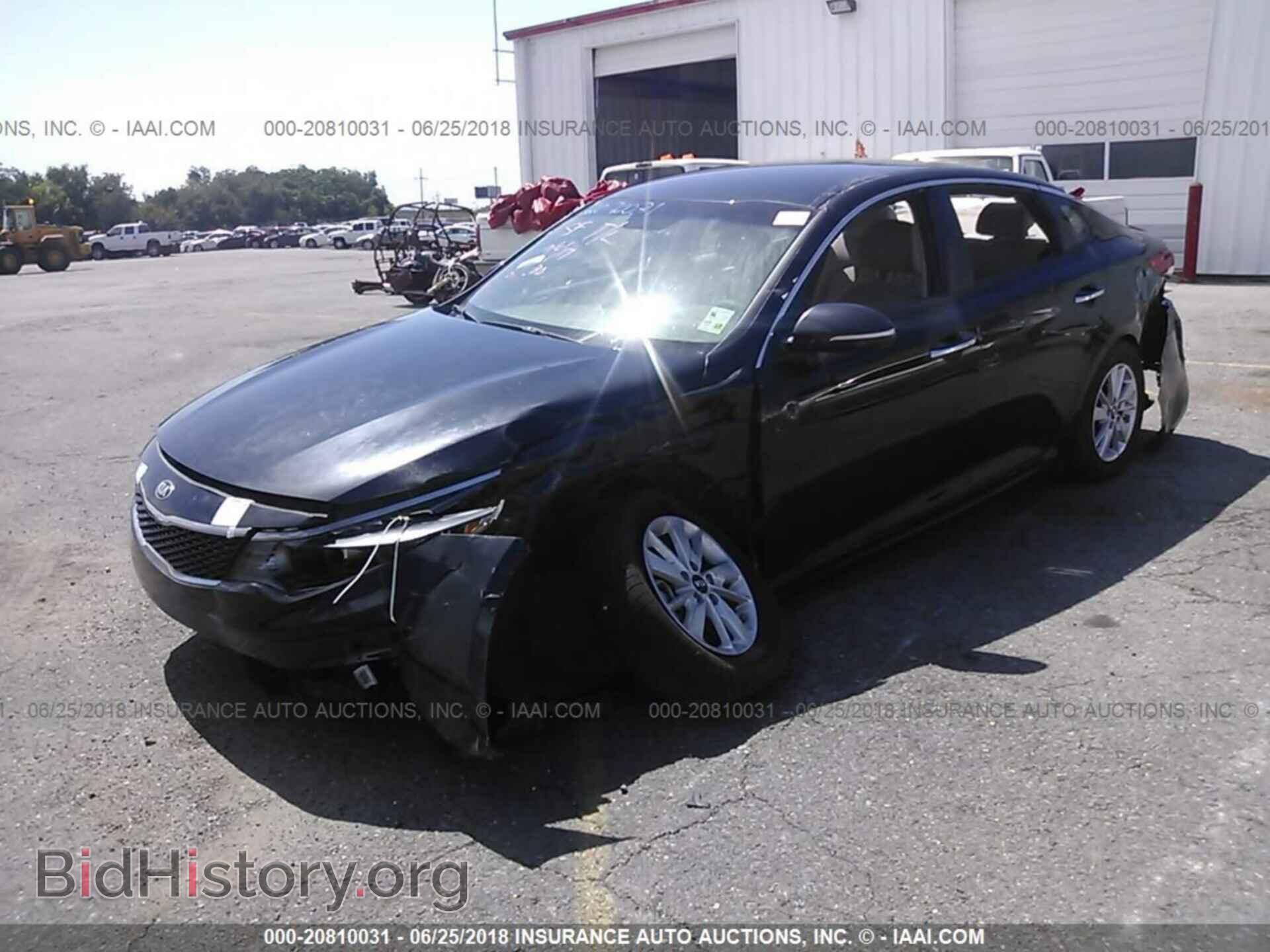 2016 Kia Optima - VIN: 5XXGT4L36GG042183 - Photo 2