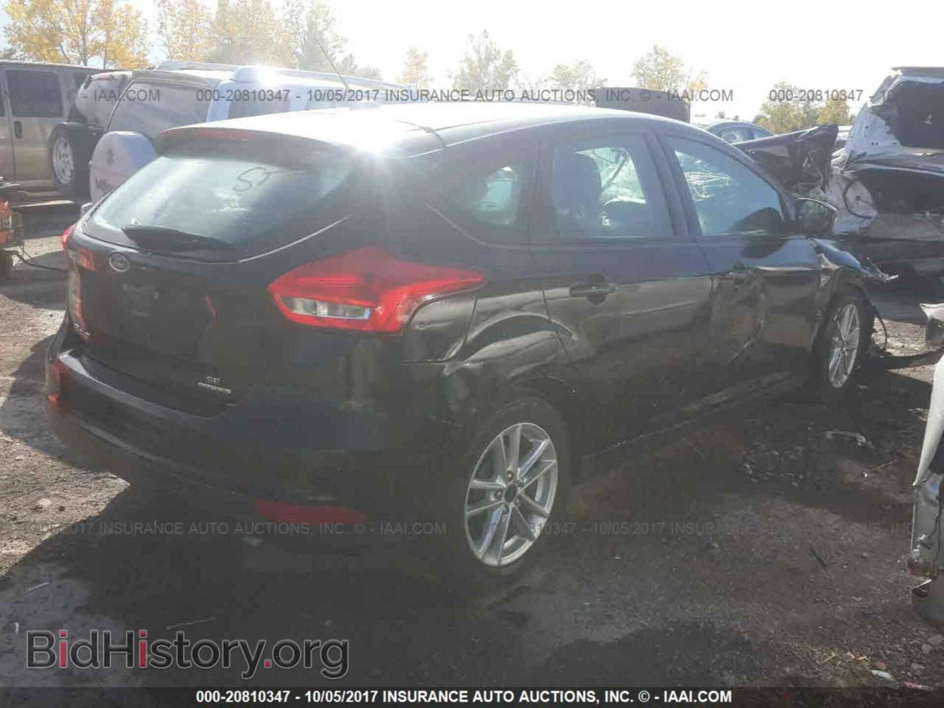 2016 Ford Focus - VIN: 1FADP3K2XGL324357 - Фото 4