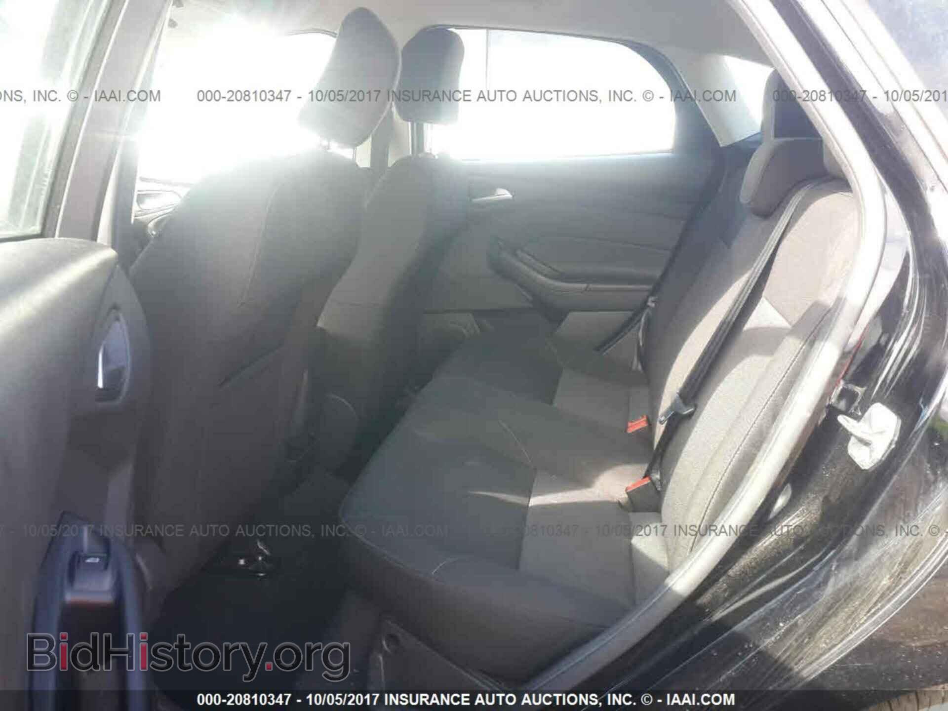 2016 Ford Focus - VIN: 1FADP3K2XGL324357 - Фото 8