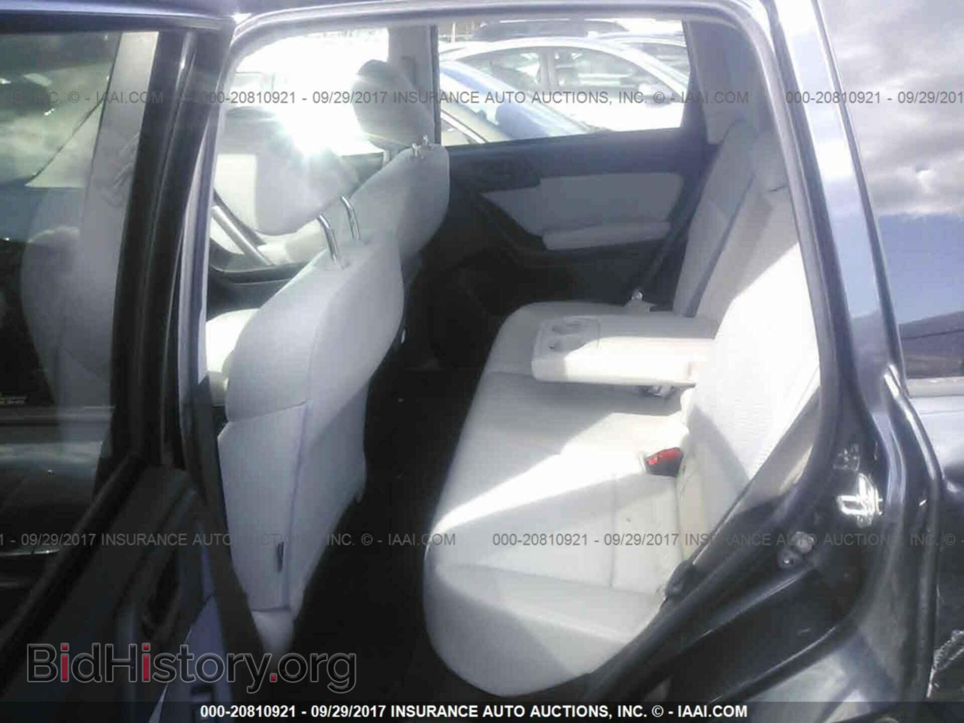 2015 Subaru Forester - VIN: JF2SJADC5FH554551 - Photo 8