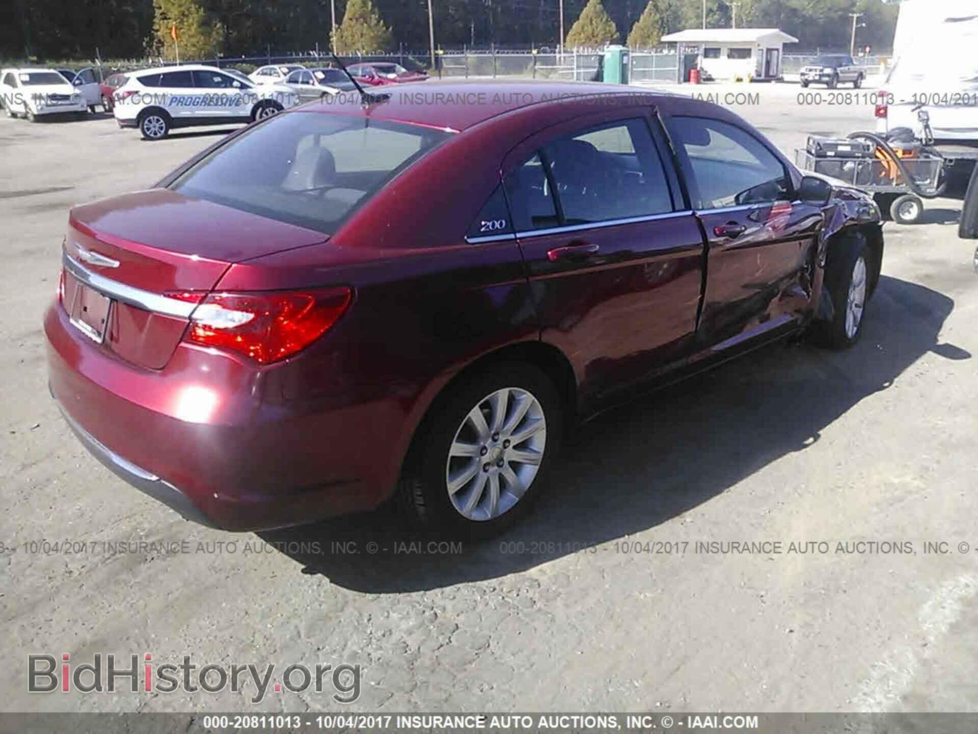 2013 Chrysler 200 - VIN: 1C3CCBBB9DN596169 - Фото 4