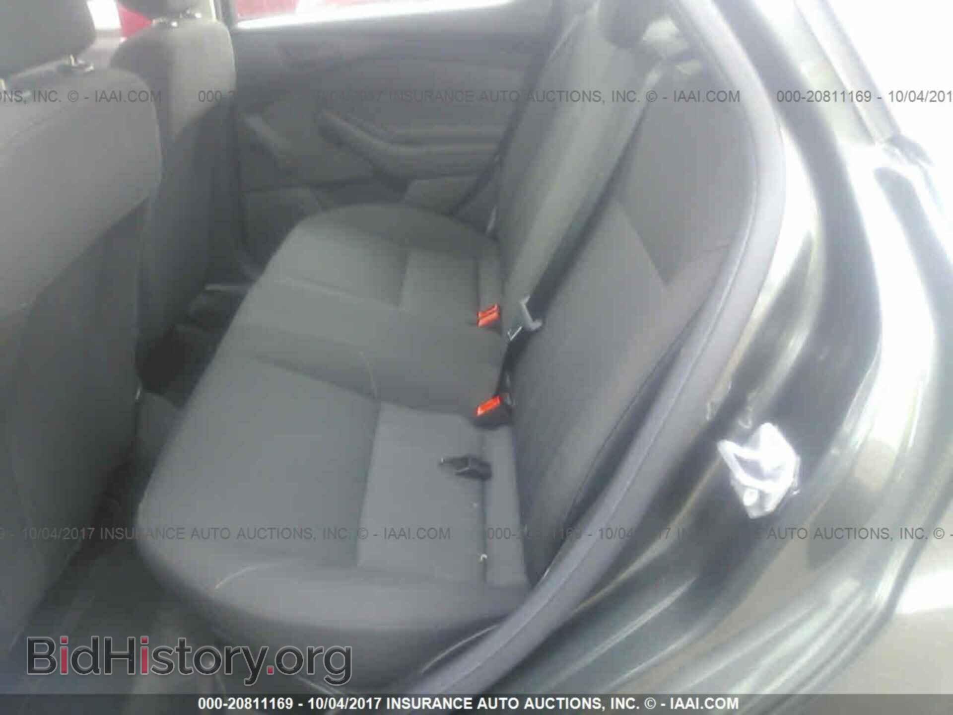 2017 Ford Focus - VIN: 1FADP3E29HL228538 - Photo 8