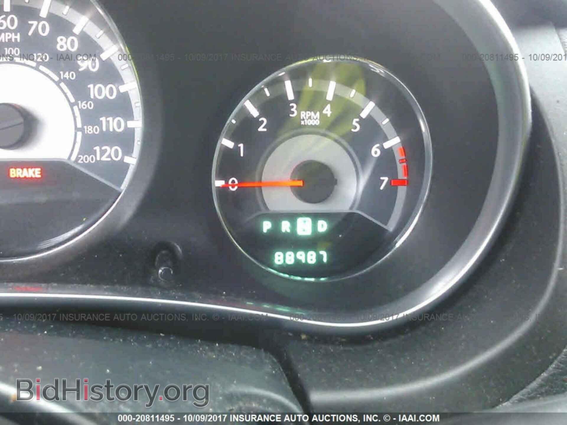 2011 Chrysler 200 - VIN: 1C3BC1FB6BN542681 - Photo 7
