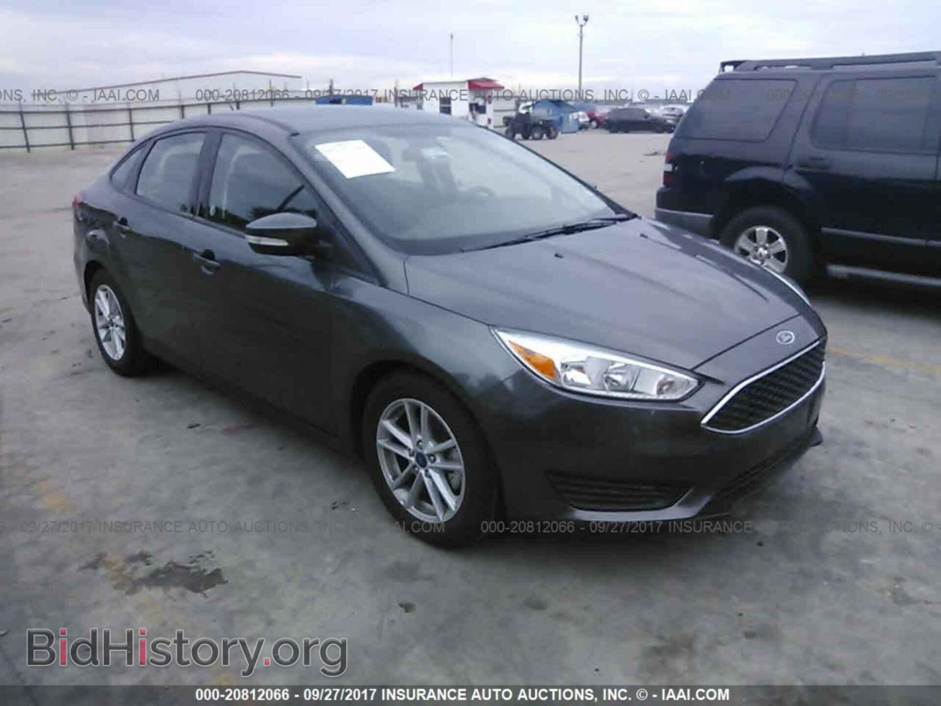 Photo 1FADP3F20HL249065 - Ford Focus 2017