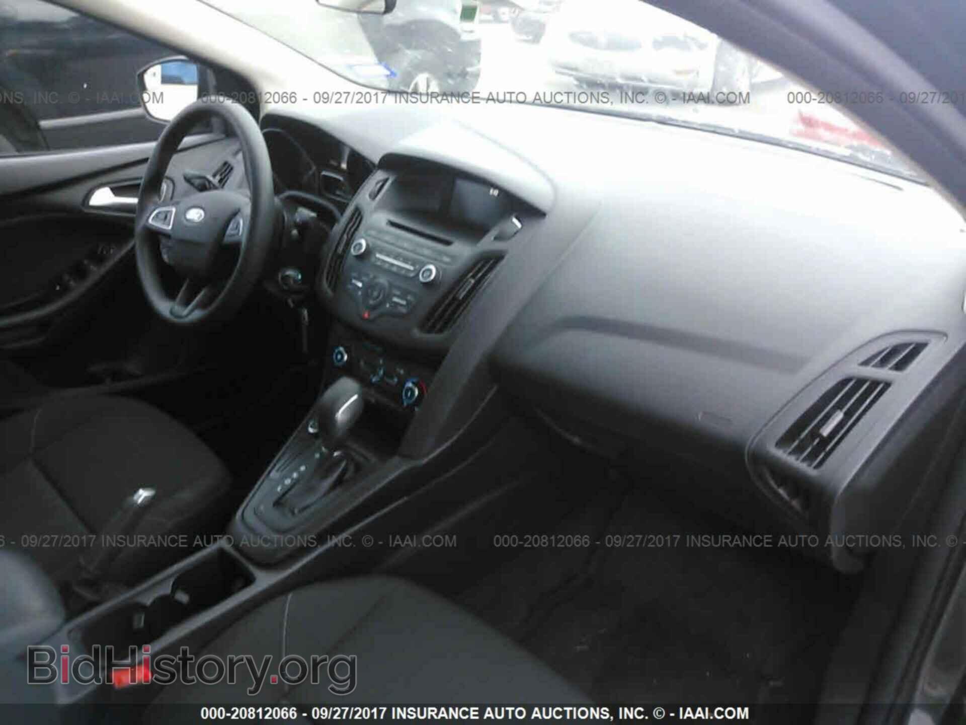 2017 Ford Focus - VIN: 1FADP3F20HL249065 - Фото 5
