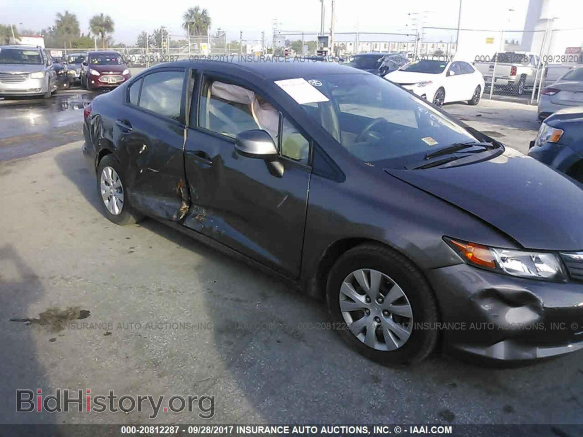 2012 Honda Civic - VIN: 2HGFB2F56CH592251 - Photo 6