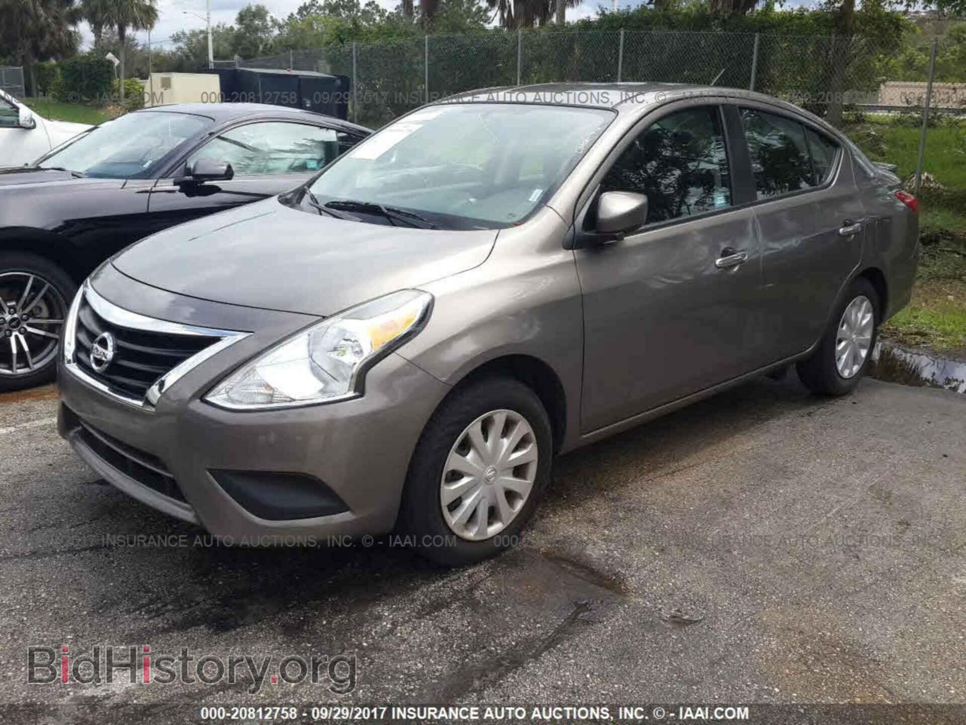 2017 Nissan Versa - VIN: 3N1CN7AP3HL813126 - Photo 2