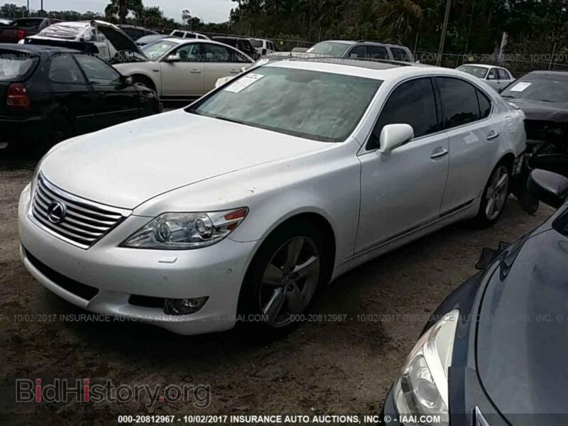 2011 Lexus LS (VIN JTHBL5EF8B5106159) — фото 2 из 10