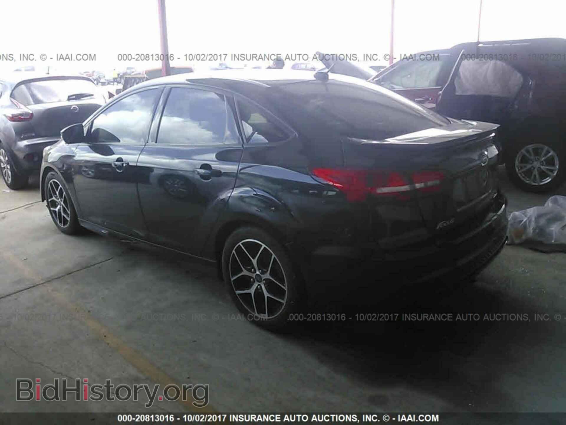 2015 Ford Focus - VIN: 1FADP3F26FL219534 - Photo 3