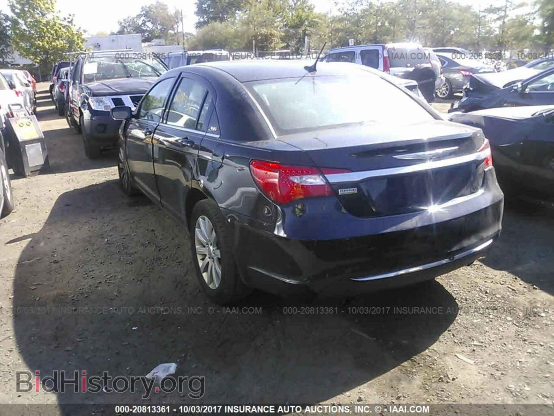 2013 Chrysler 200 - VIN: 1C3CCBBG0DN528208 - Фото 3