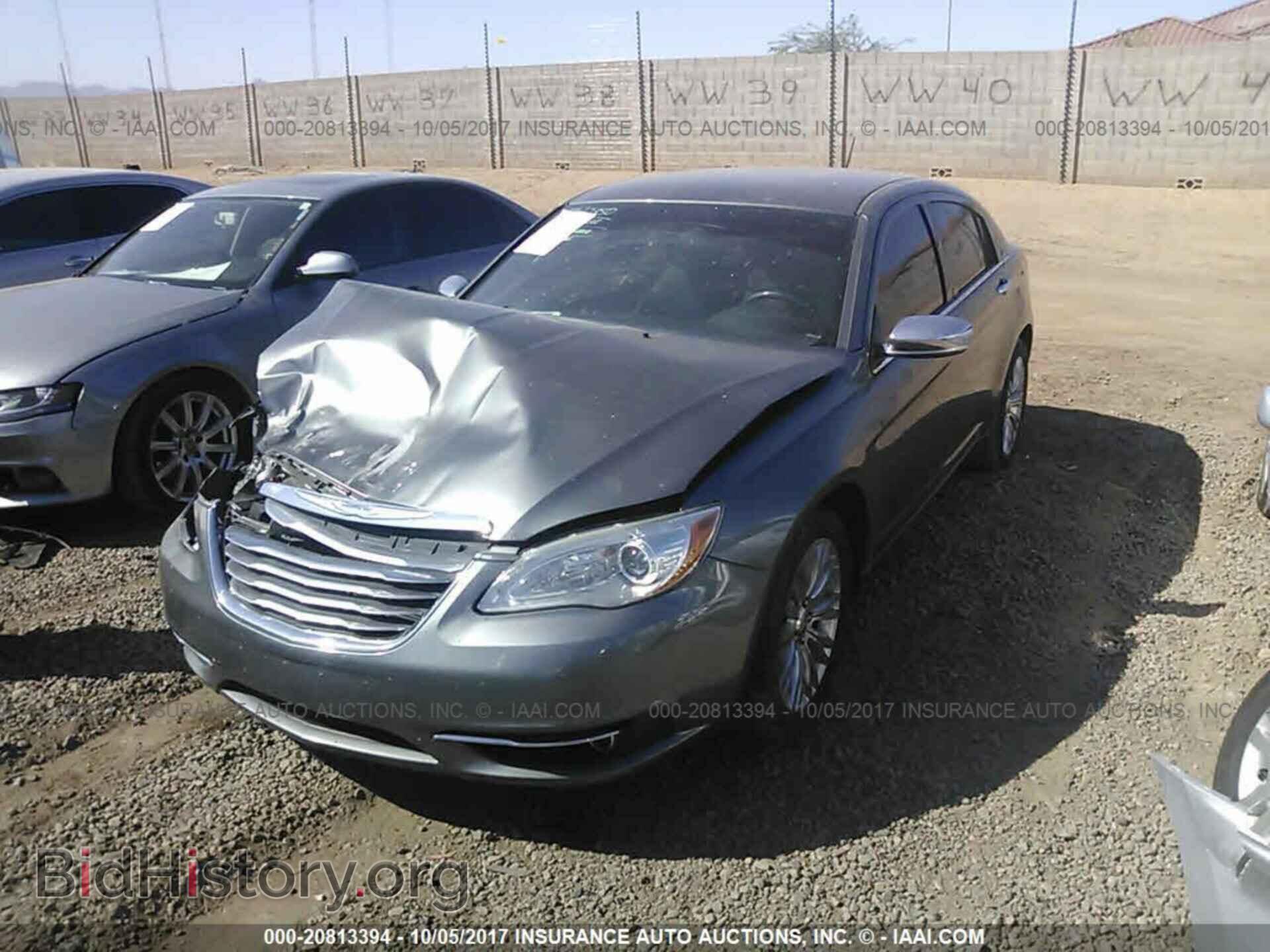 2012 Chrysler 200 - VIN: 1C3CCBCB2CN162981 - Photo 2