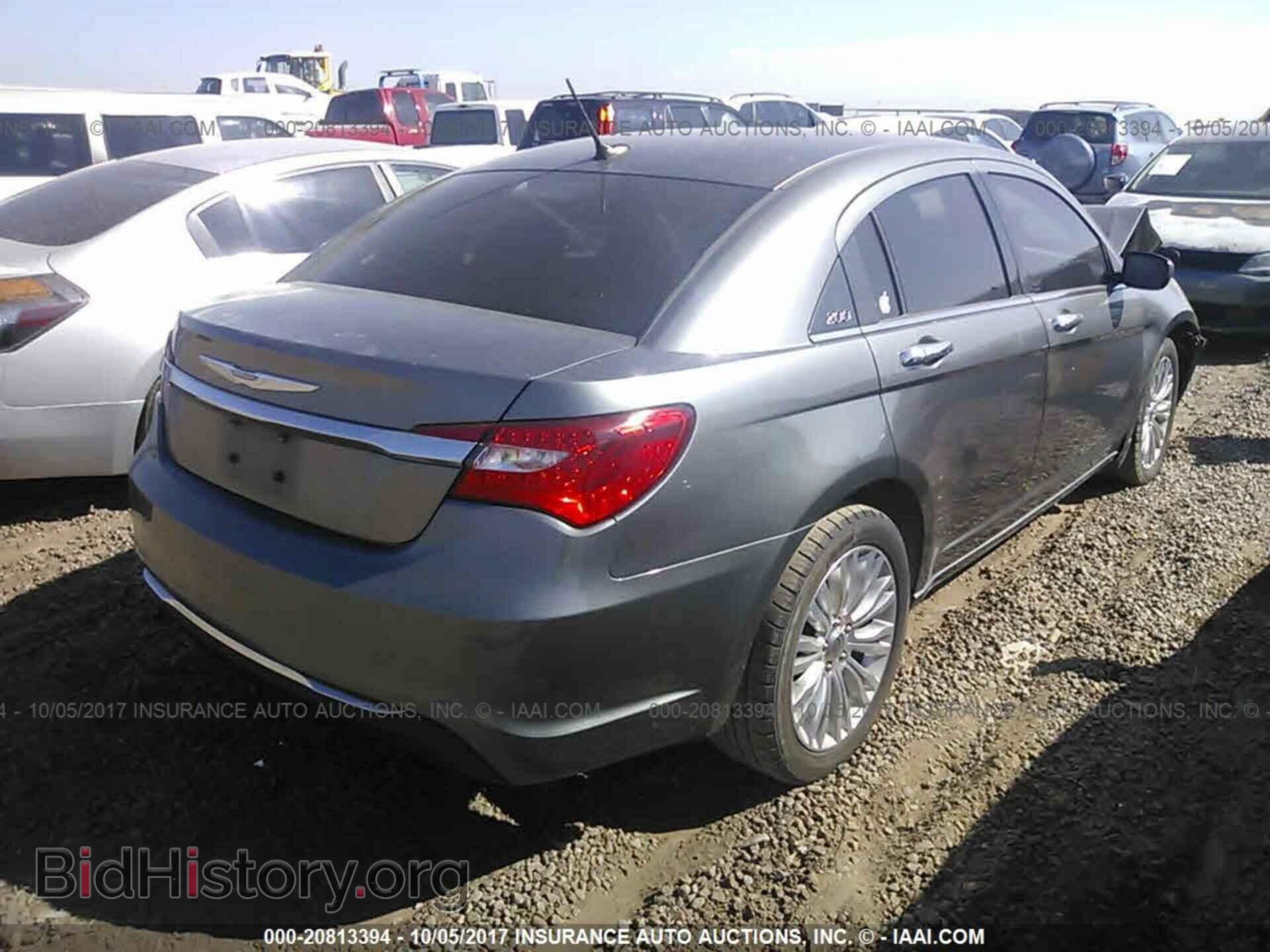 2012 Chrysler 200 - VIN: 1C3CCBCB2CN162981 - Photo 4