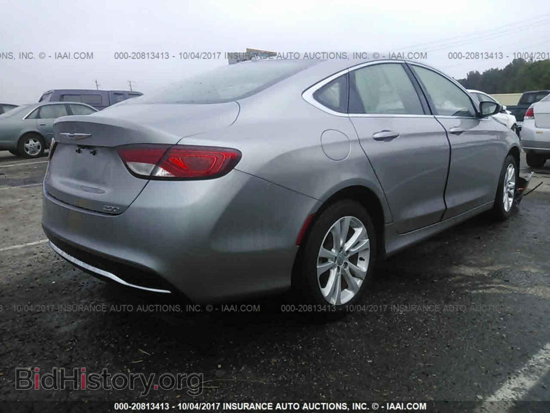 2015 Chrysler 200 - VIN: 1C3CCCABXFN554491 - Photo 4