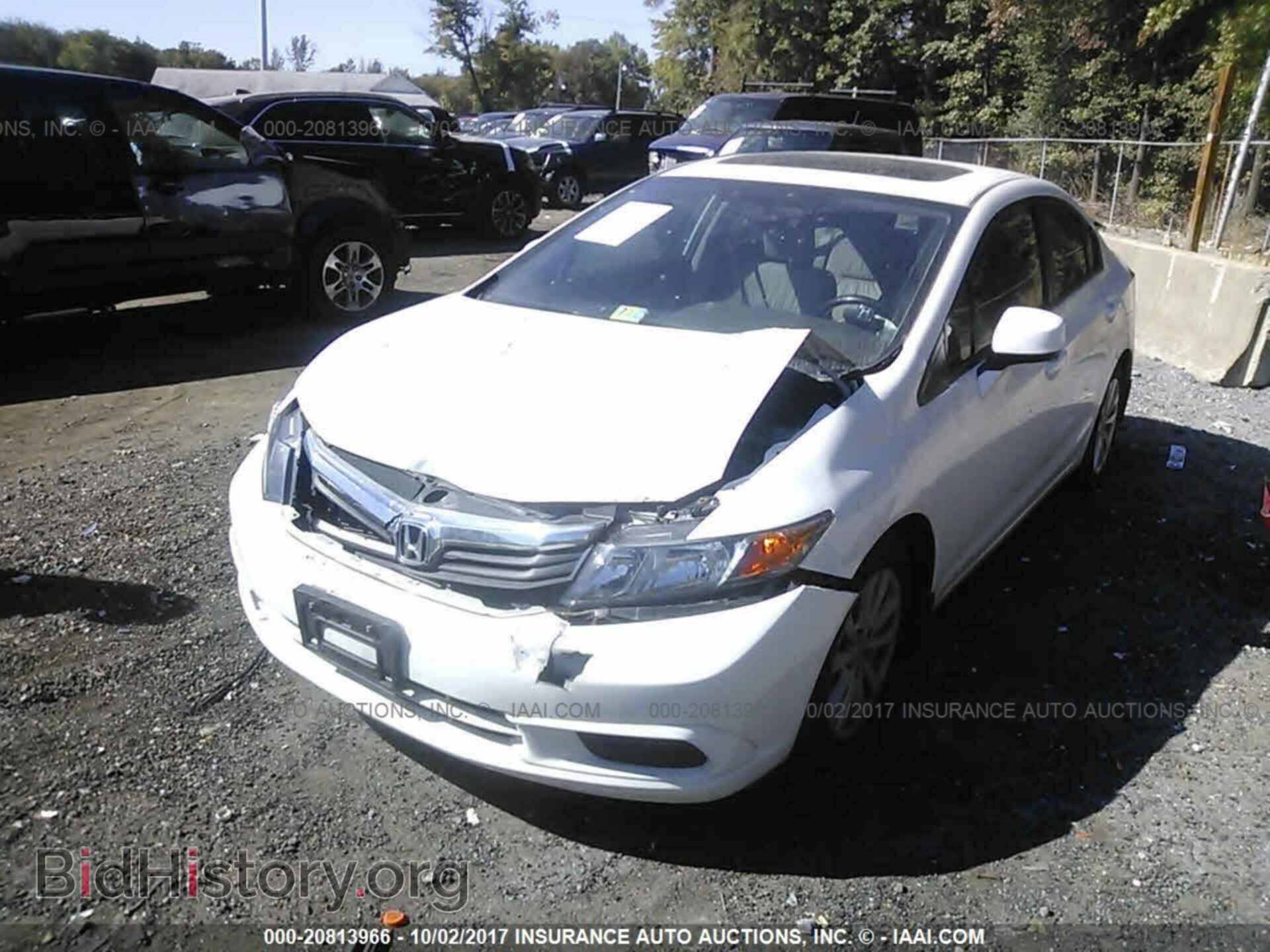 2012 Honda Civic - VIN: 2HGFB2F96CH525622 - Фото 2