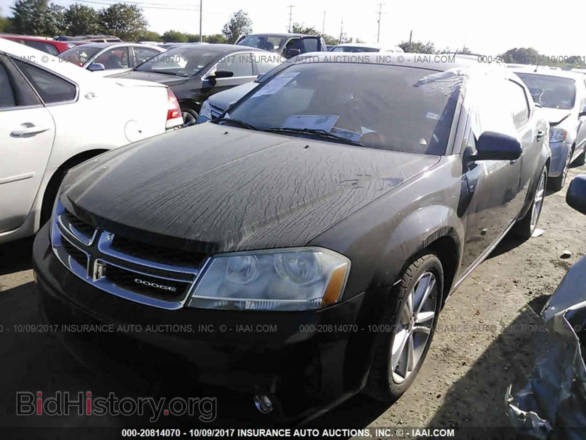 2011 Dodge Avenger - VIN: 1B3BD1FGXBN546710 - Фото 2