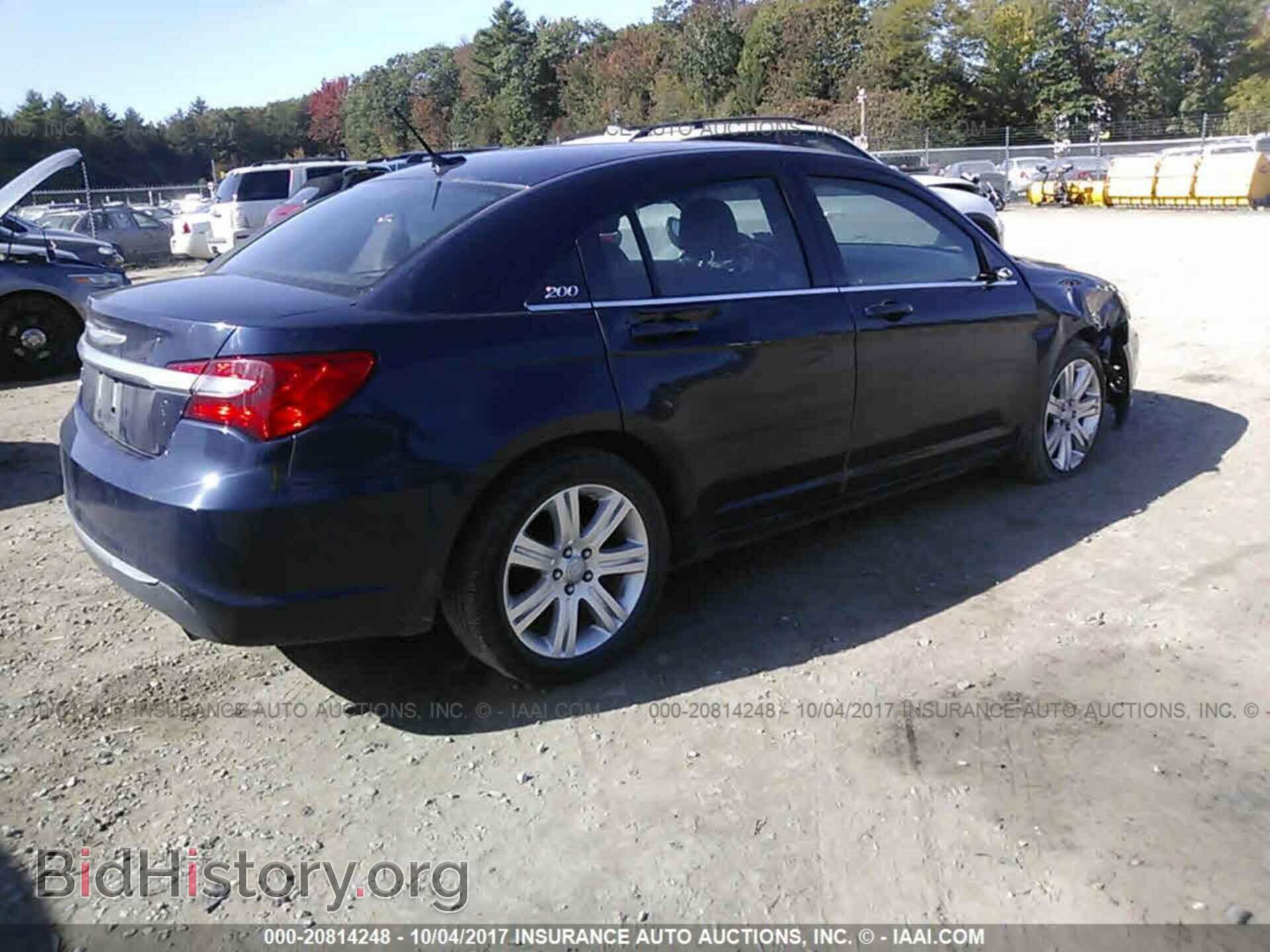 2013 Chrysler 200 - VIN: 1C3CCBAB8DN761887 - Фото 4