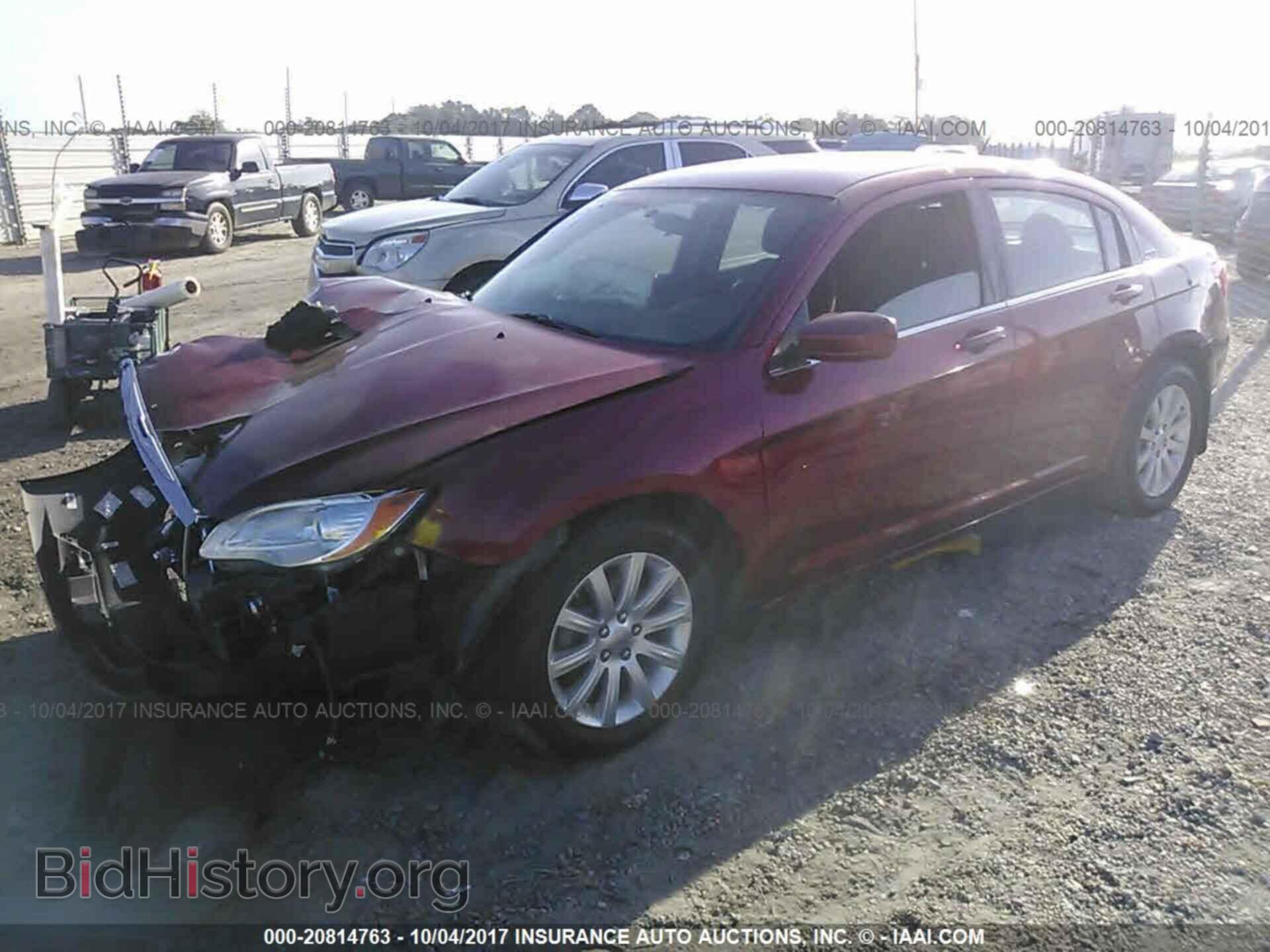 2013 Chrysler 200 - VIN: 1C3CCBBB6DN673998 - Photo 2