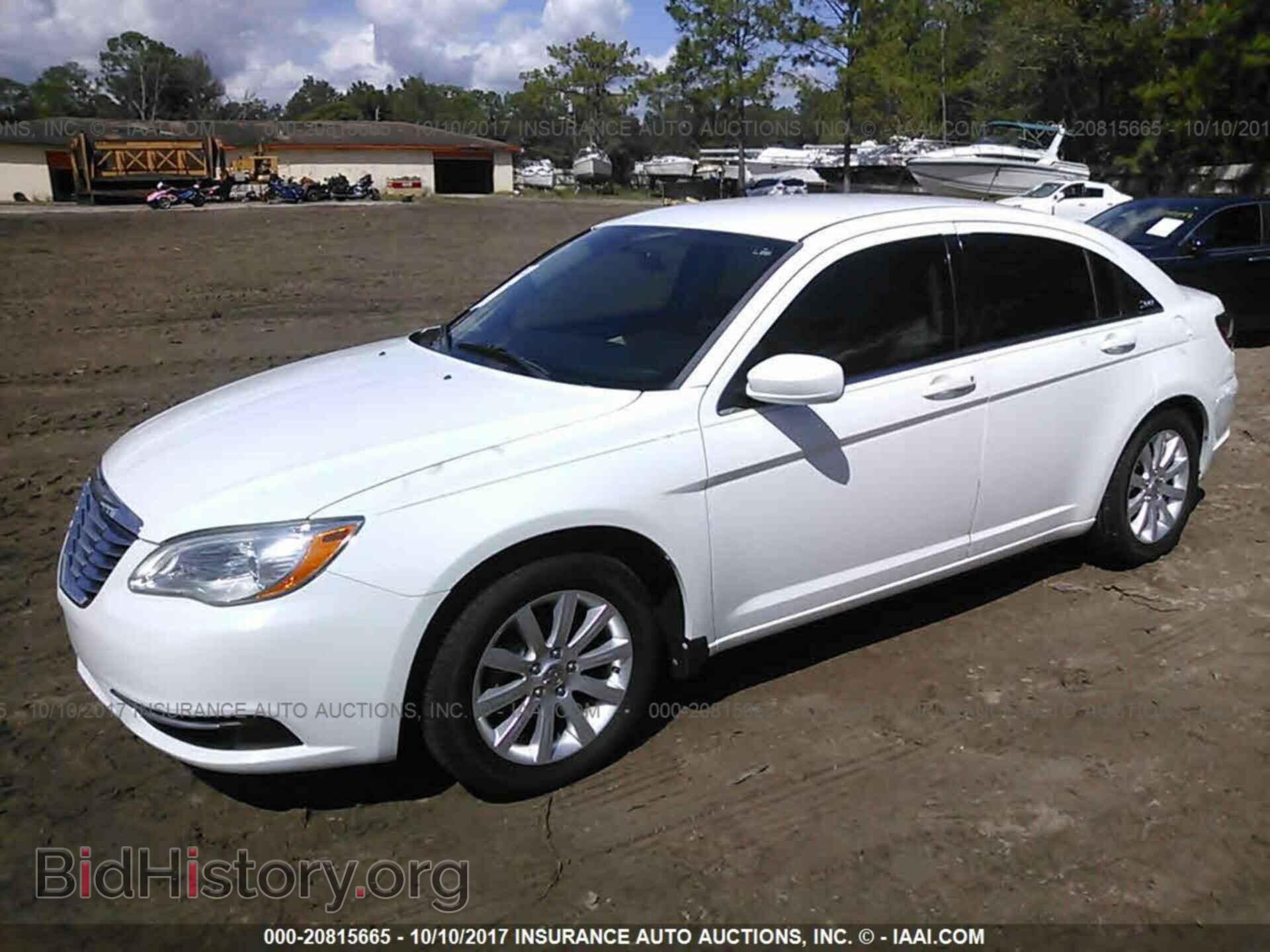 2011 Chrysler 200 - VIN: 1C3BC1FBXBN554848 - Photo 4