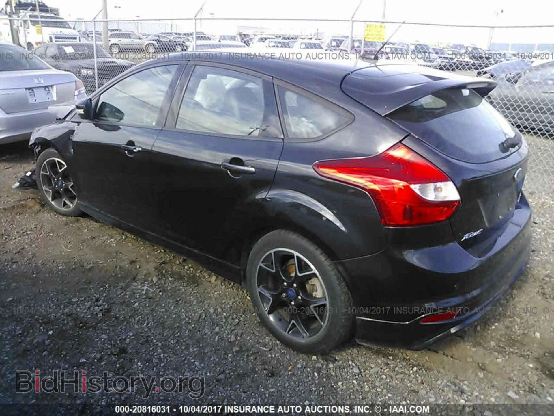 2014 Ford Focus - VIN: 1FADP3K2XEL220366 - Photo 3