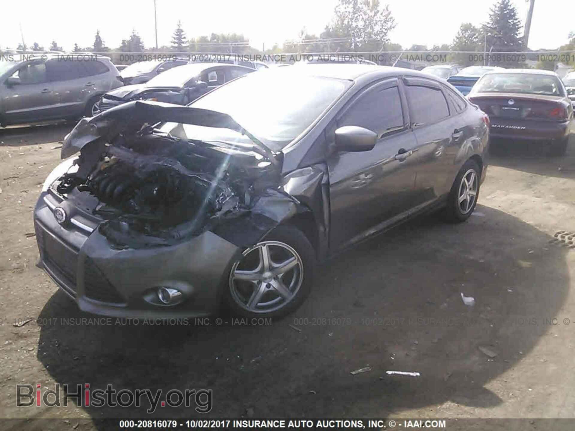 2012 Ford Focus - VIN: 1FAHP3F24CL465656 - Фото 2