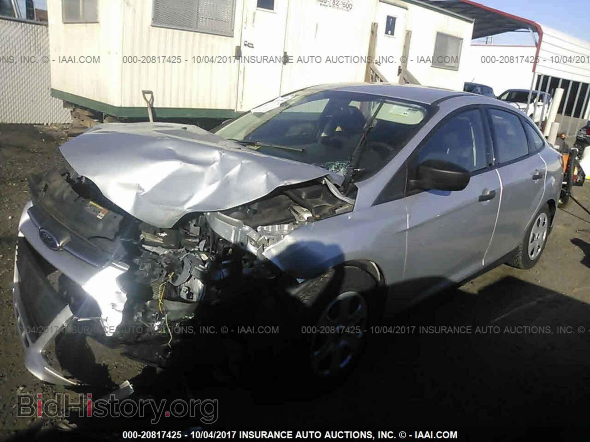 2014 Ford Focus - VIN: 1FADP3E27EL204637 - Фото 2