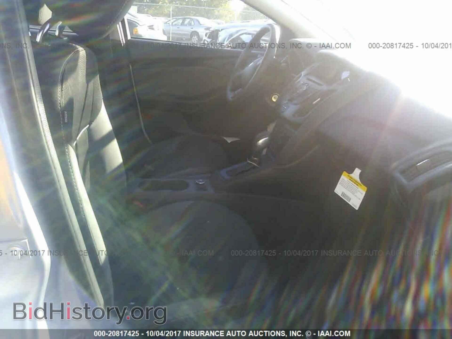 2014 Ford Focus - VIN: 1FADP3E27EL204637 - Фото 5