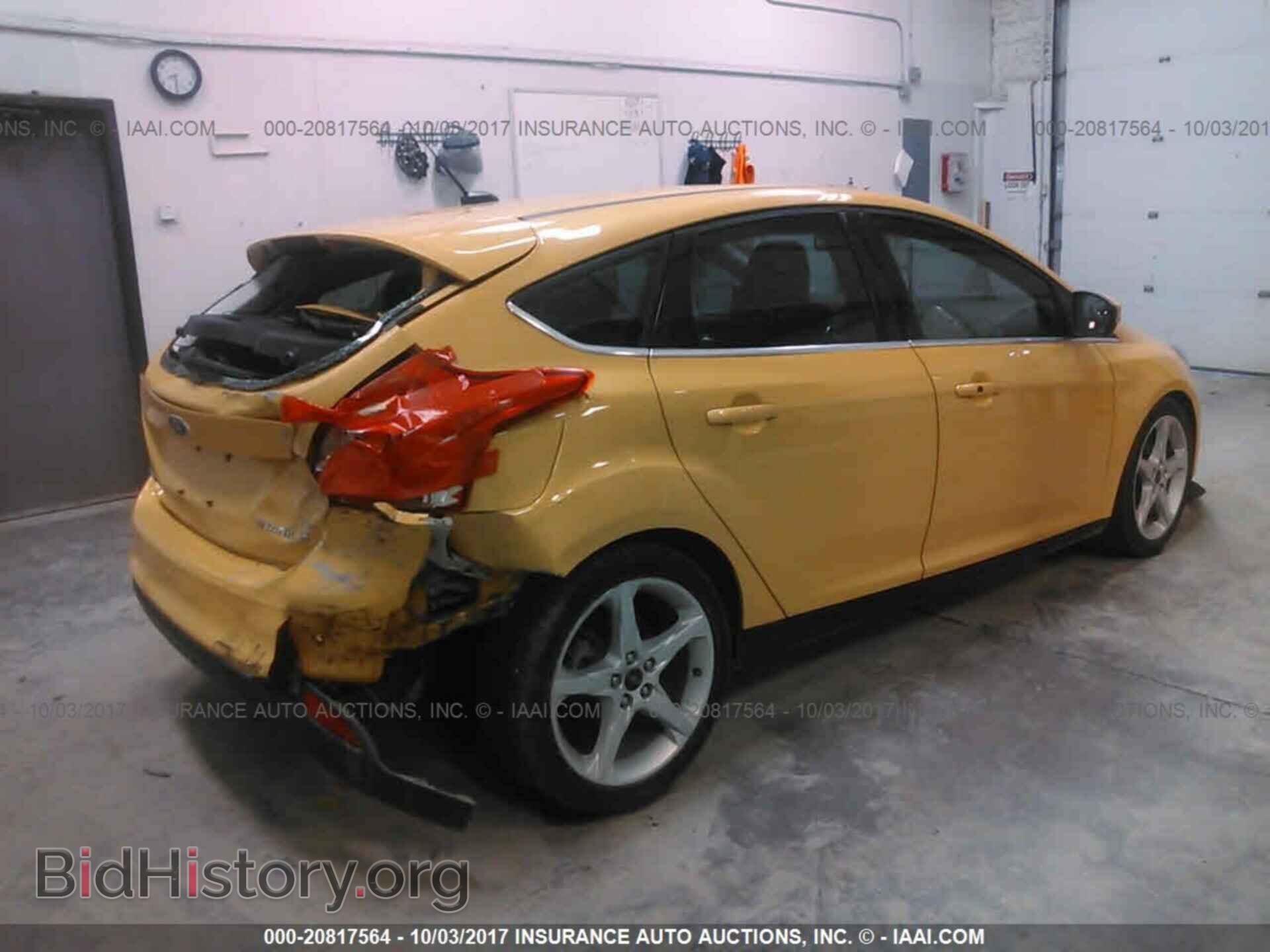 2012 Ford Focus - VIN: 1FAHP3N24CL237772 - Photo 4