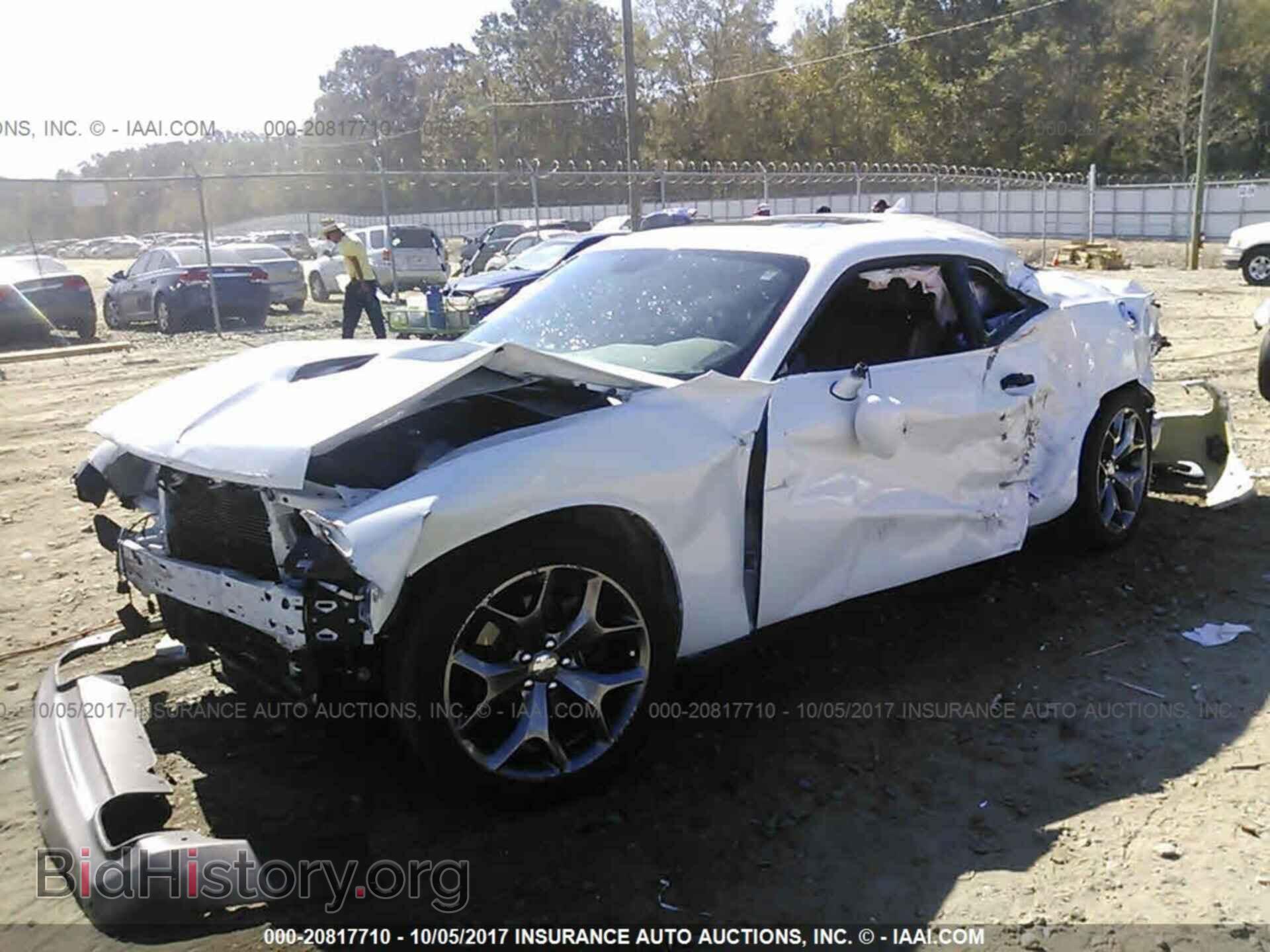 2016 Dodge Challenger - VIN: 2C3CDZAG6GH315882 - Photo 2