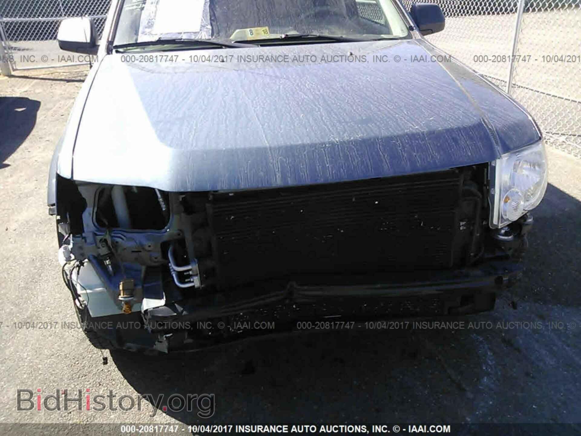 2011 Ford Escape - VIN: 1FMCU0D73BKA65971 - Фото 6
