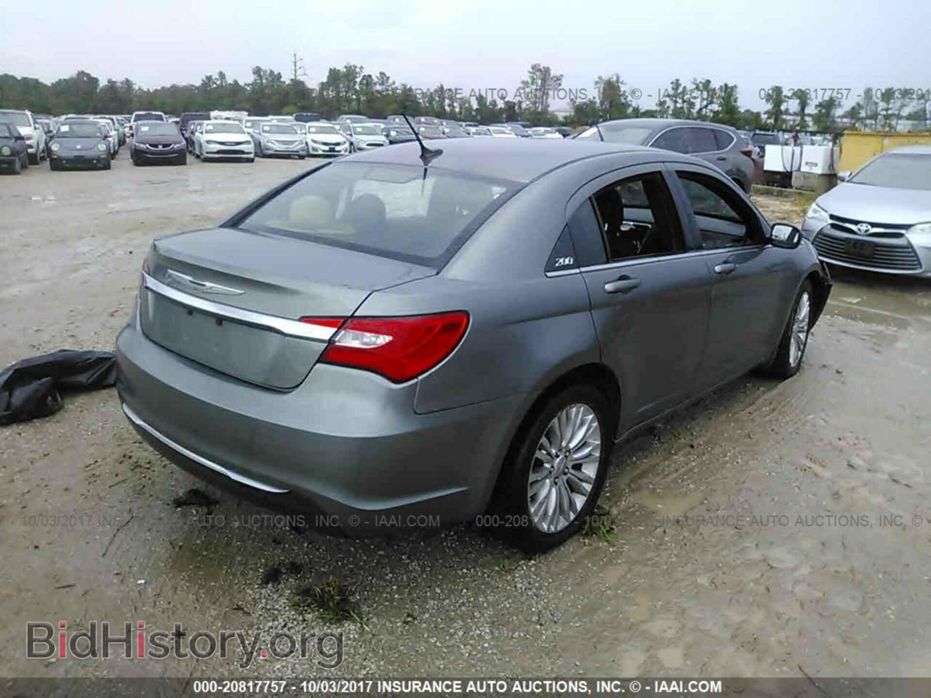 2013 Chrysler 200 - VIN: 1C3CCBAB5DN670639 - Фото 4