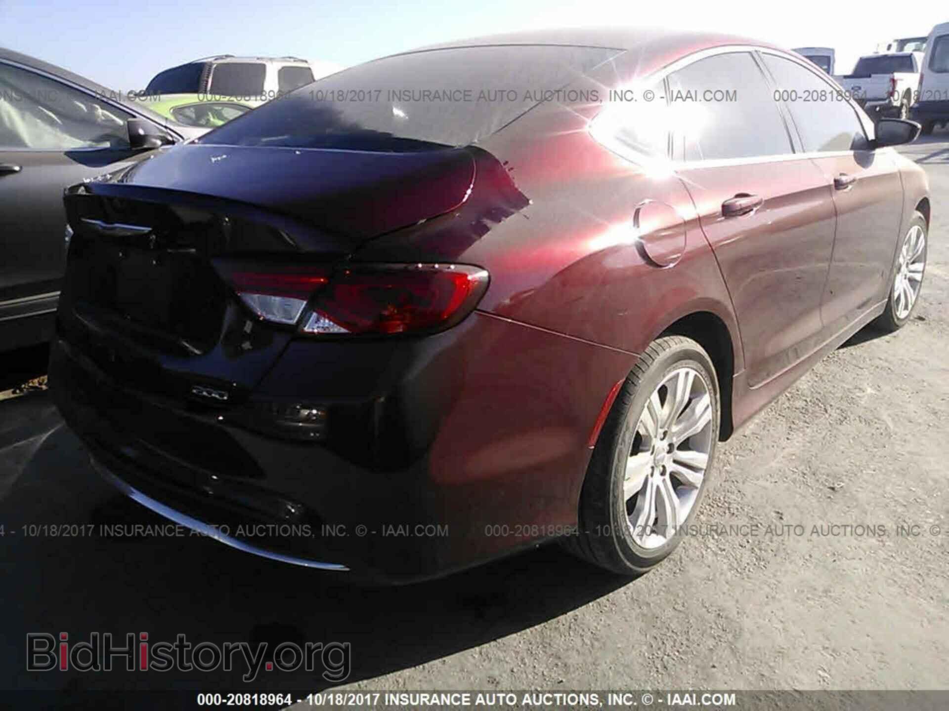 2015 Chrysler 200 - VIN: 1C3CCCAB7FN662857 - Photo 4