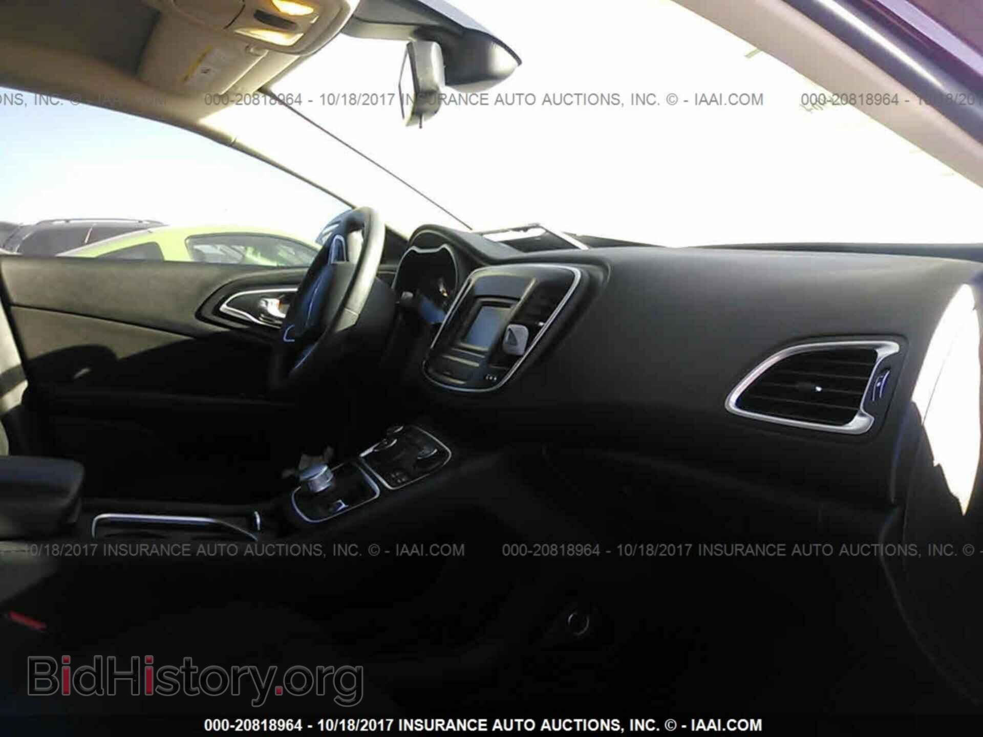 2015 Chrysler 200 - VIN: 1C3CCCAB7FN662857 - Photo 5