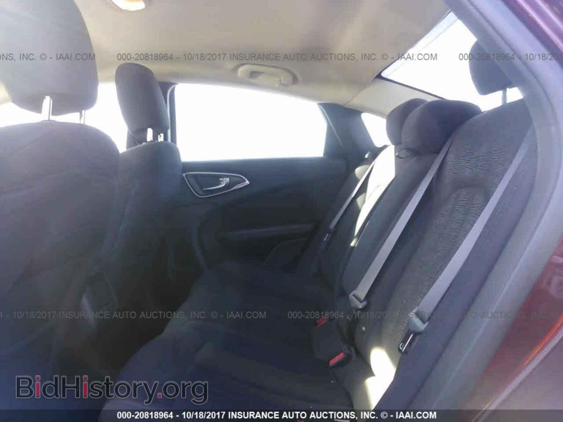 2015 Chrysler 200 - VIN: 1C3CCCAB7FN662857 - Photo 8