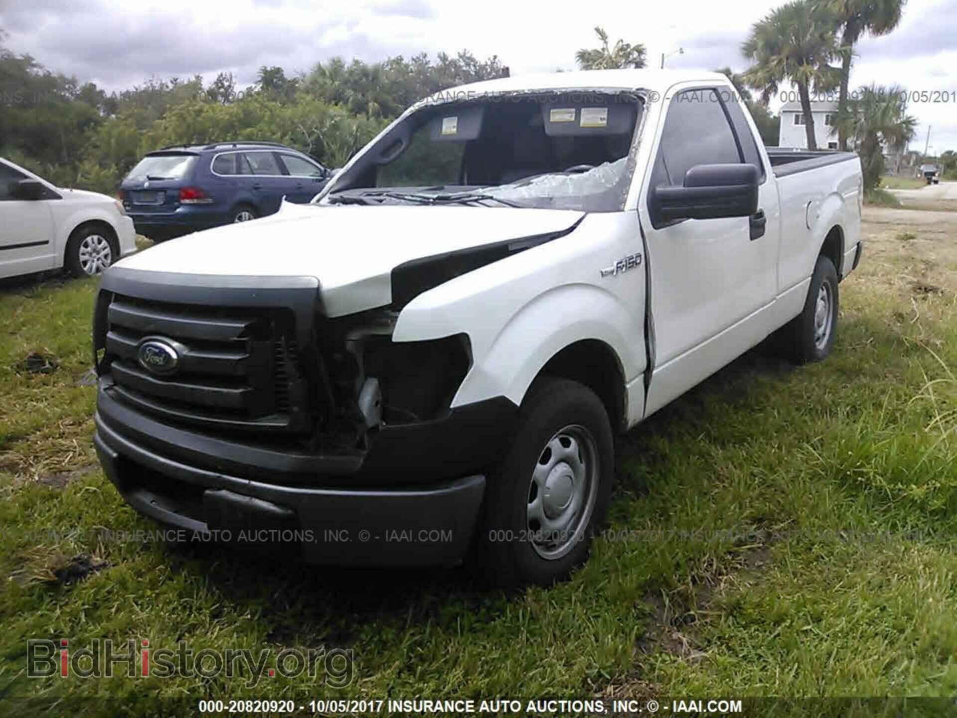 2011 Ford F150 - VIN: 1FTMF1CM5BFB60802 - Photo 2