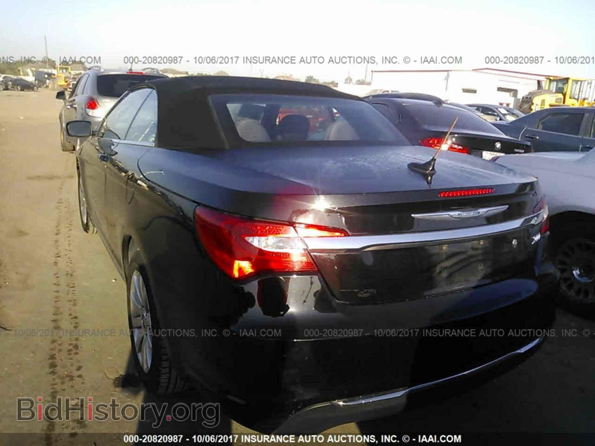 2013 Chrysler 200 - VIN: 1C3BCBEB7DN592306 - Photo 3
